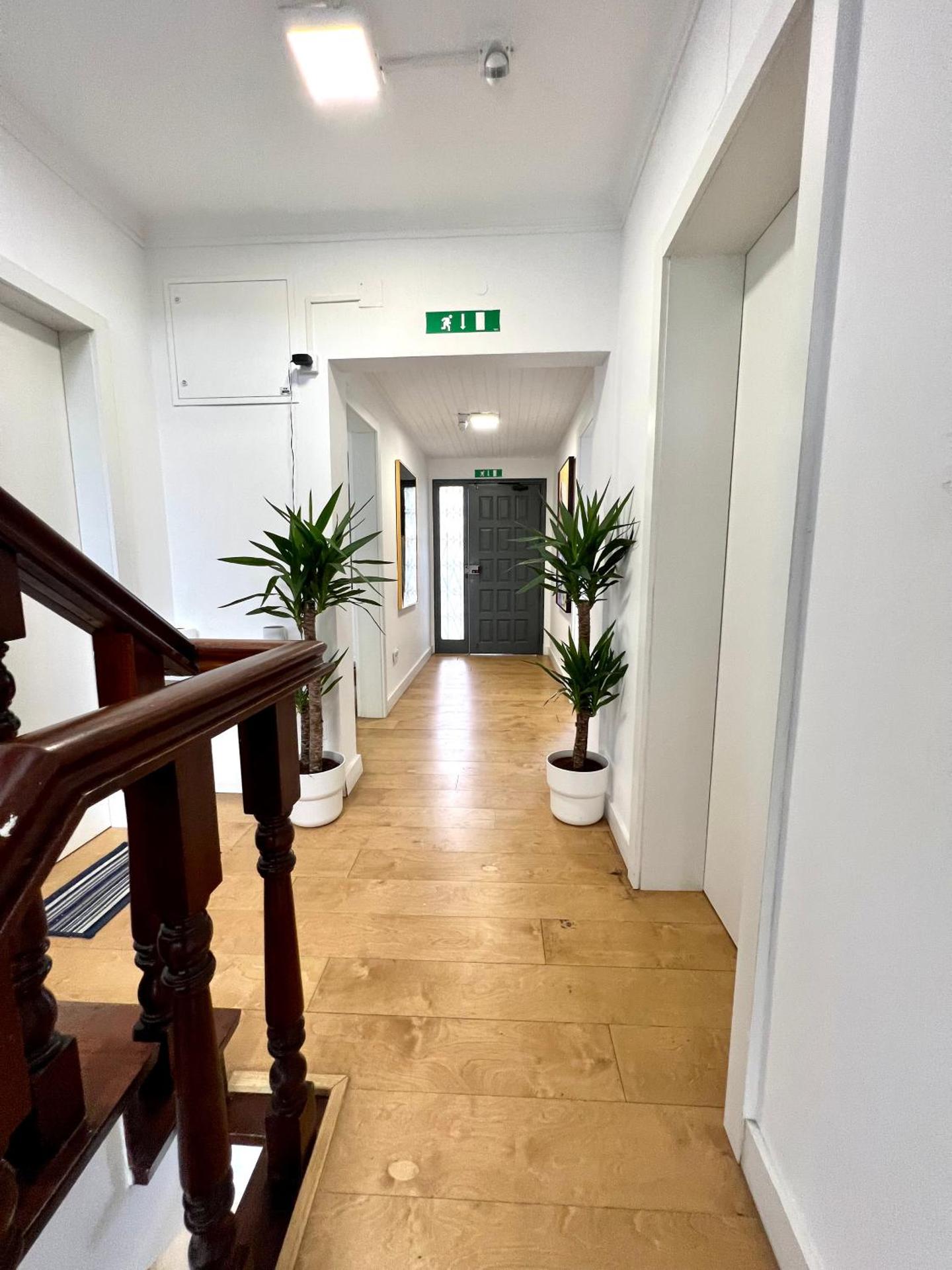 Oeiras Beach Private Room 9 - Double Bedroom with Private Bathroom & Terrace