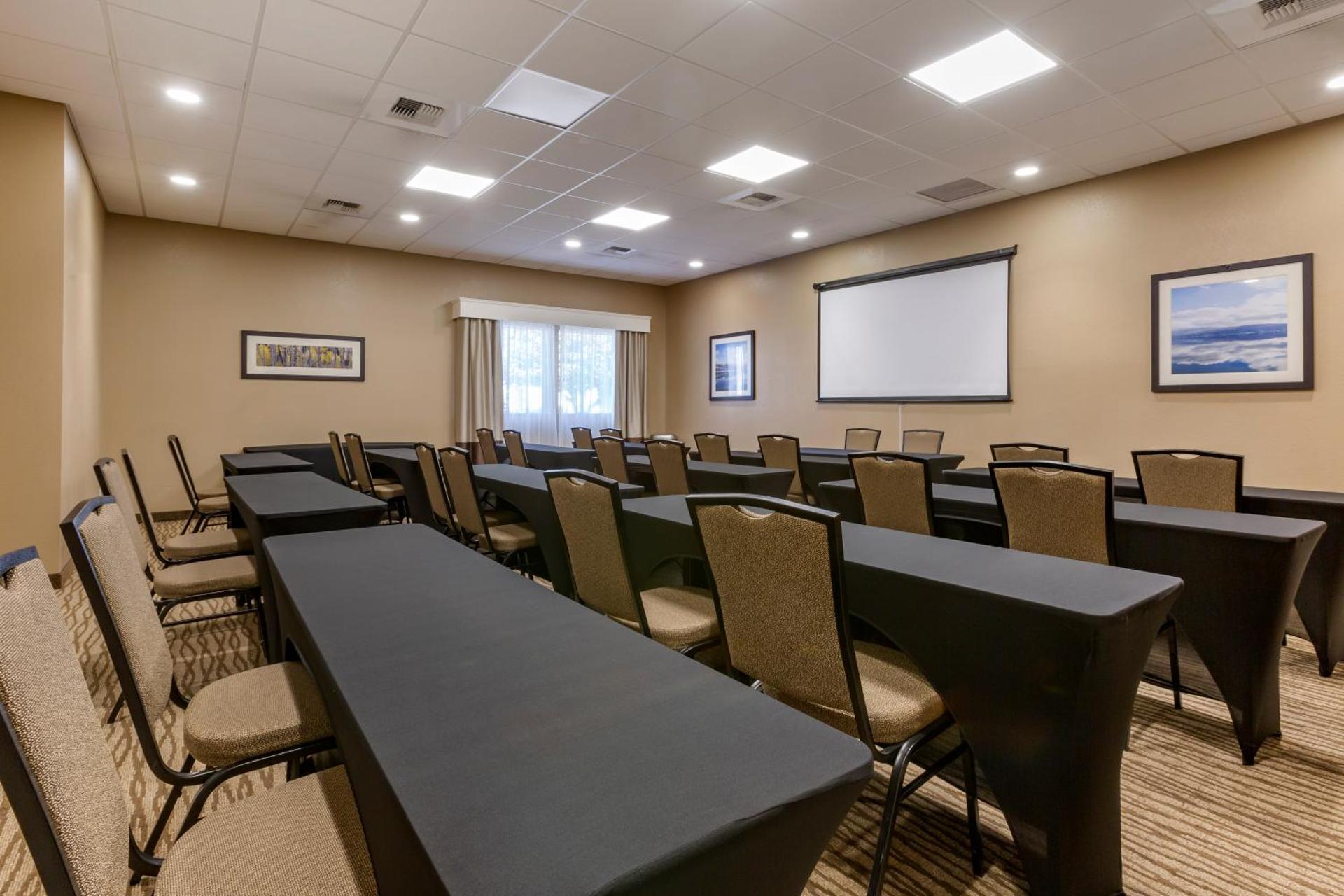 Meeting/conference room