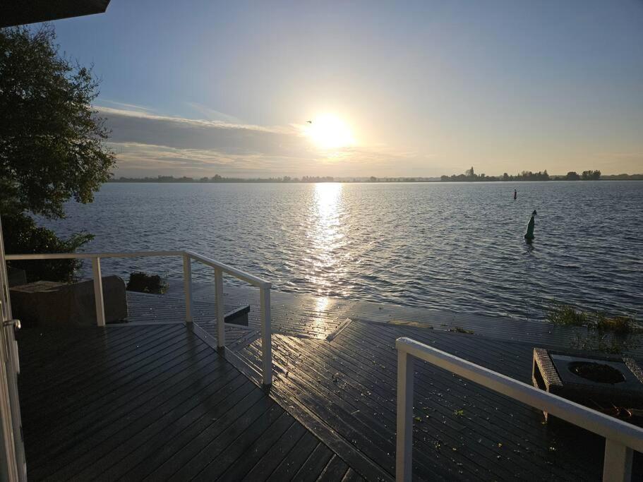 Chalet "Aan ut water" Elburg