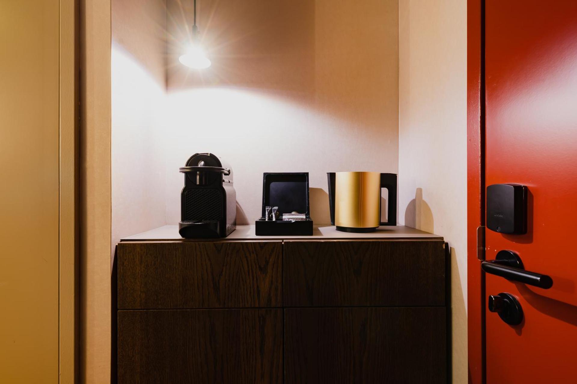 Coffee/tea facilities