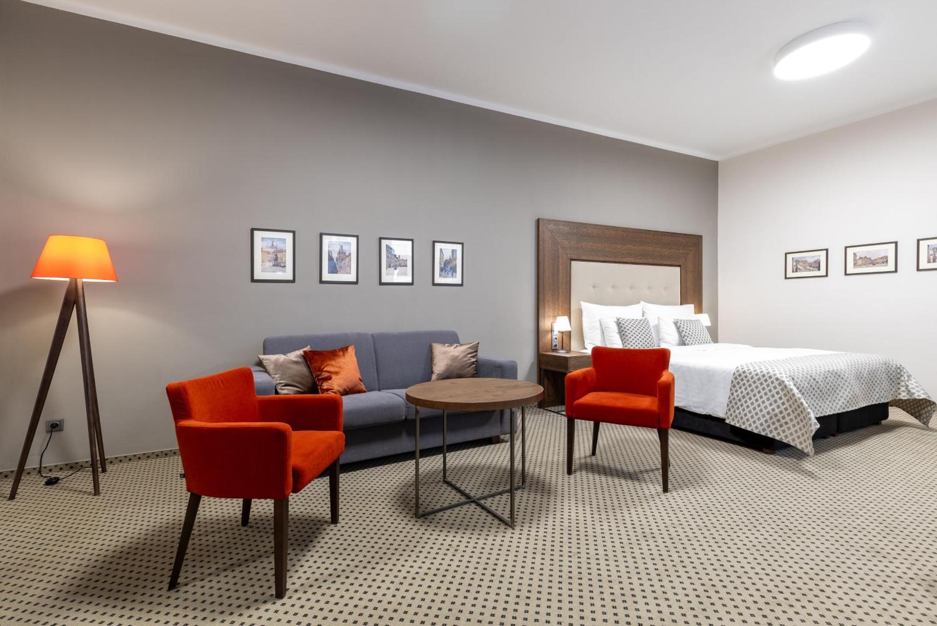 Photo of the whole room