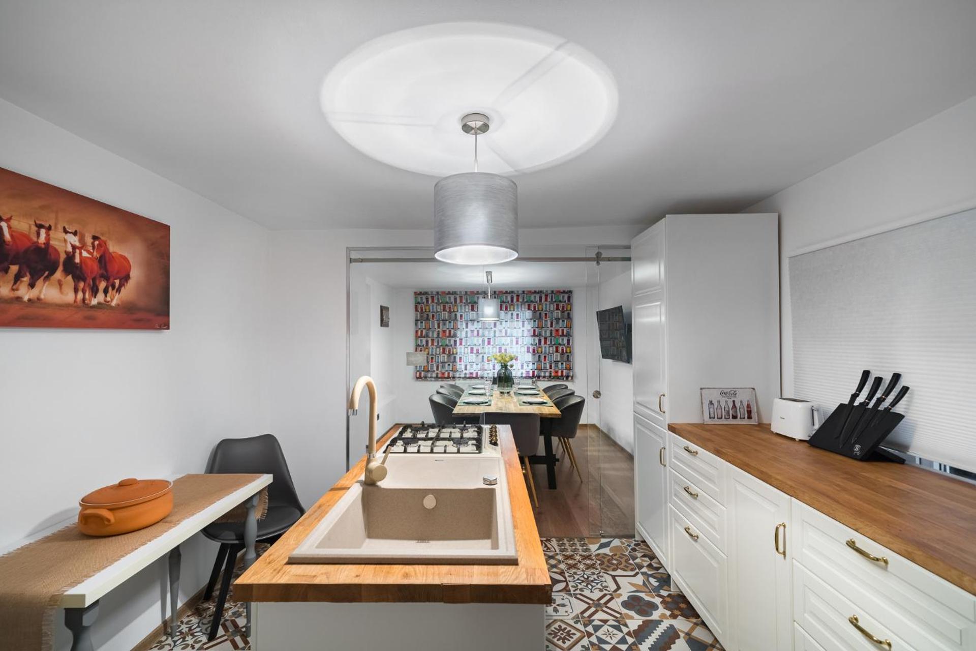 Kitchen or kitchenette