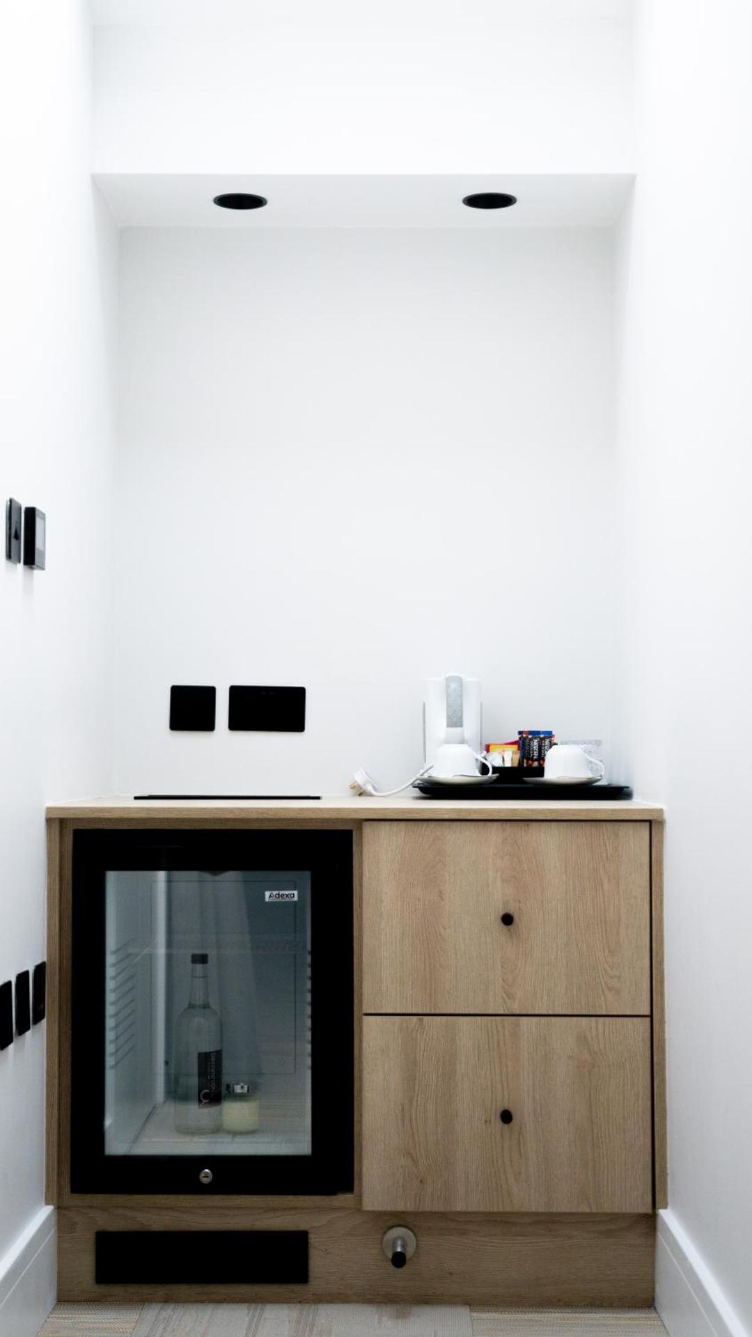 Coffee/tea facilities