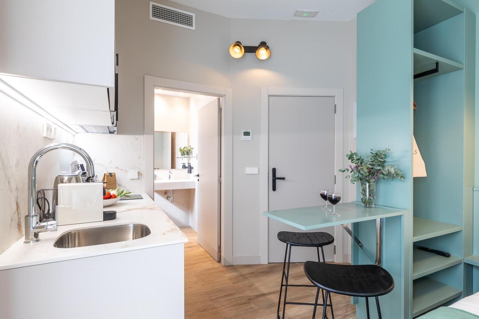 Kitchen or kitchenette