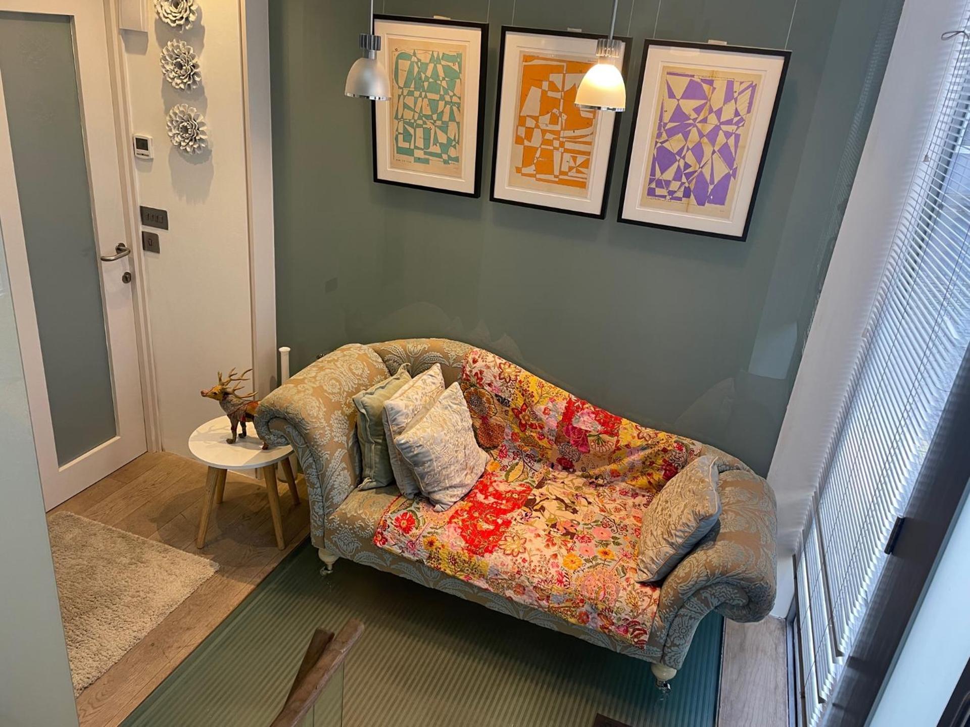 Modern self-contained Ground and Basement studios