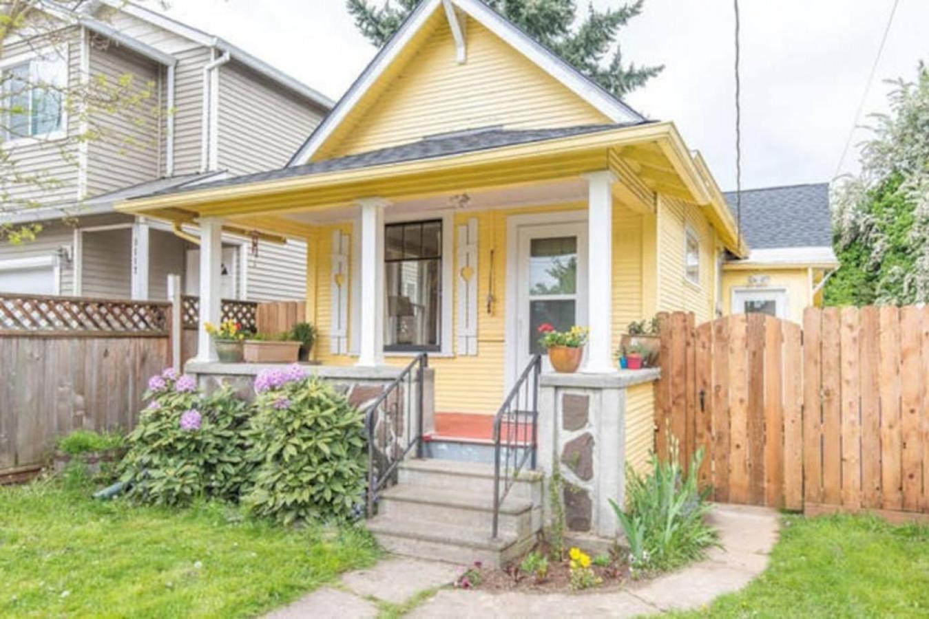 Charming 1909 St Johns Bungalow