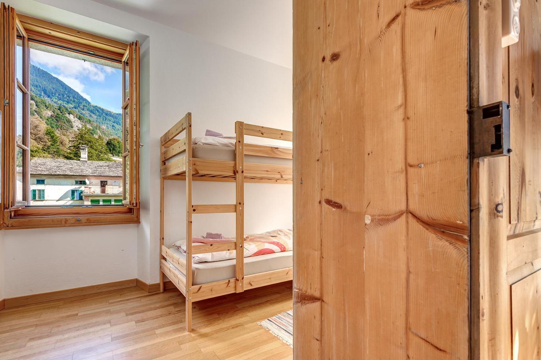 Casa Pool tra St Moritz e il lago di Como