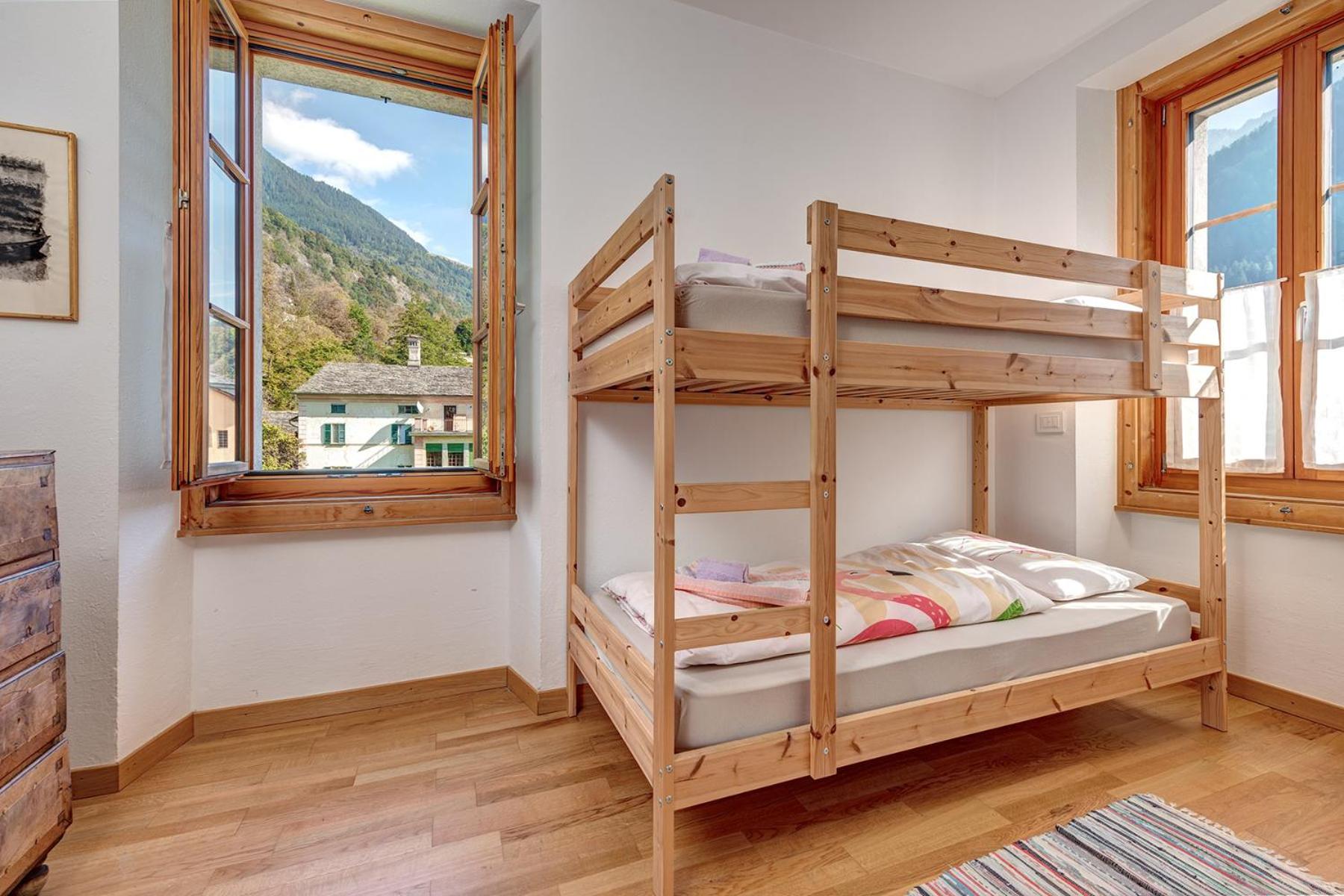 Casa Pool tra St Moritz e il lago di Como