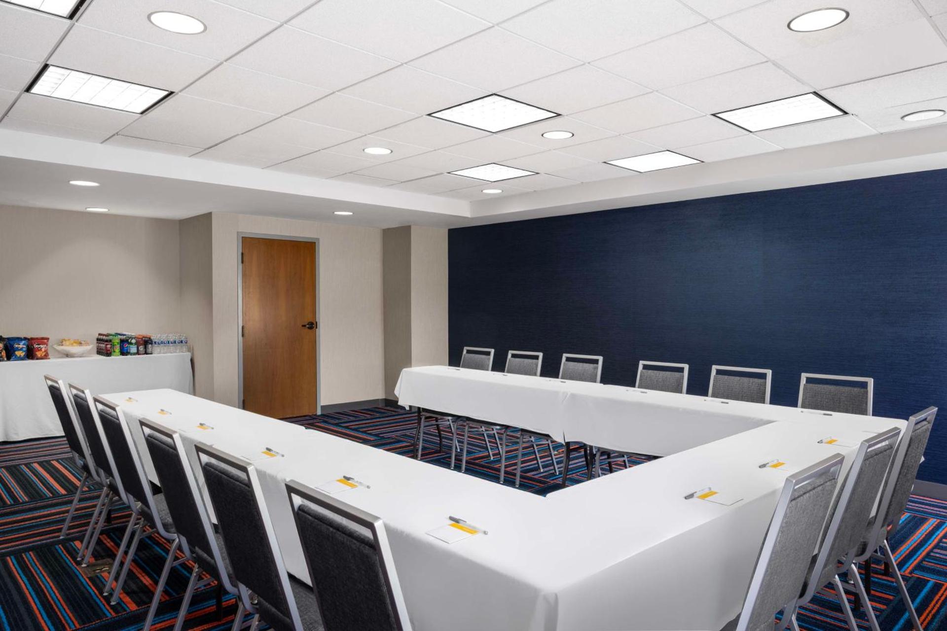 Meeting/conference room
