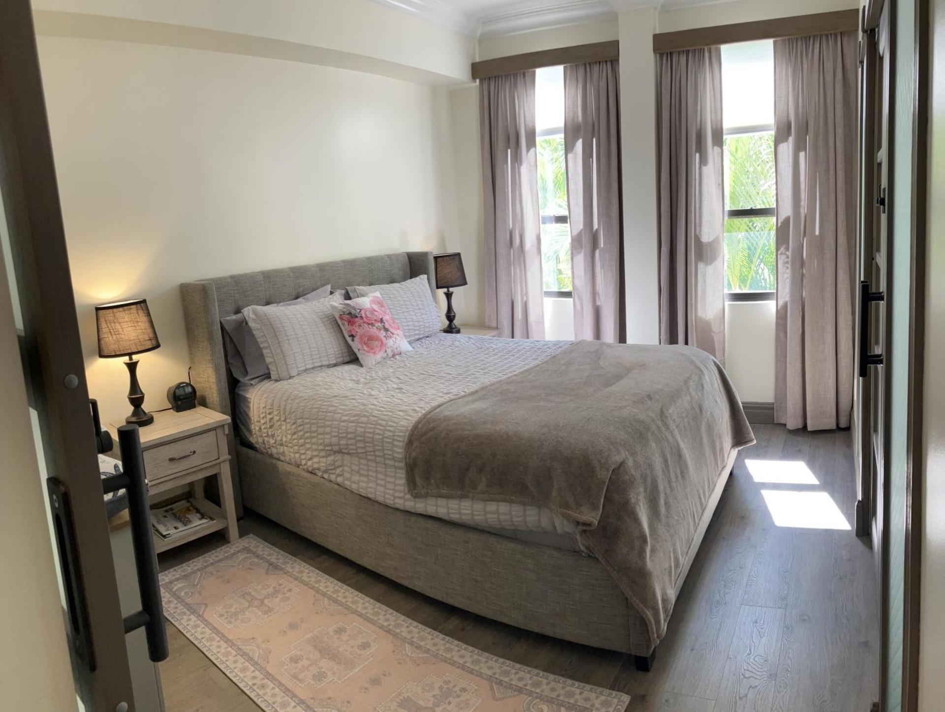 ORCHID SUITES - Historic Palm Beach Hotel Condominium