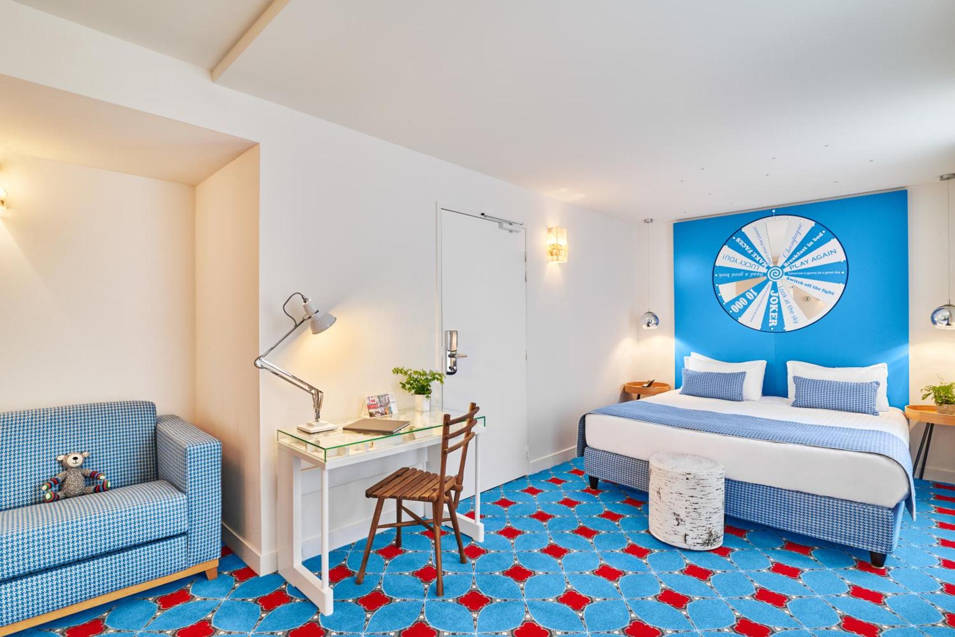 Photo of the whole room