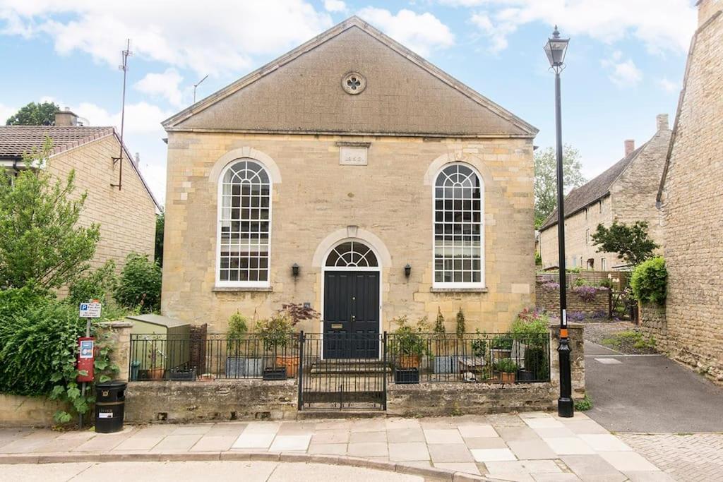 3 bedroom converted chapel in historic Oundle