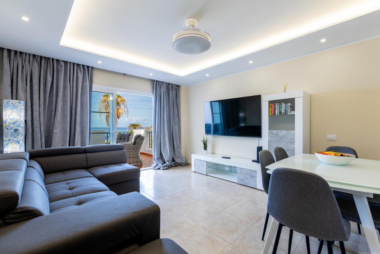 Sea front Costa Adeje Spacious 2 bedroom apartment