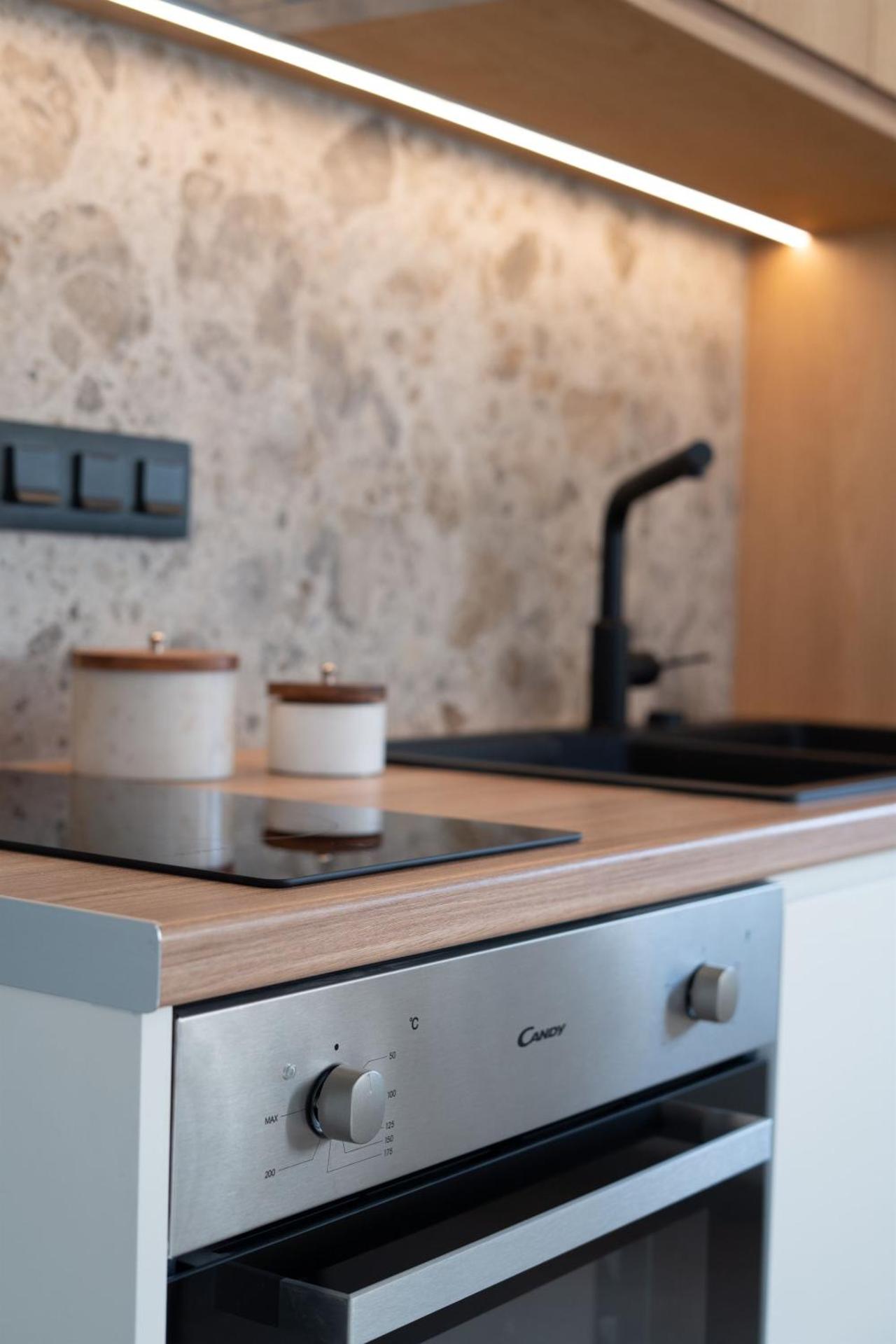 Deos- Luxury Apartment in Agrinio