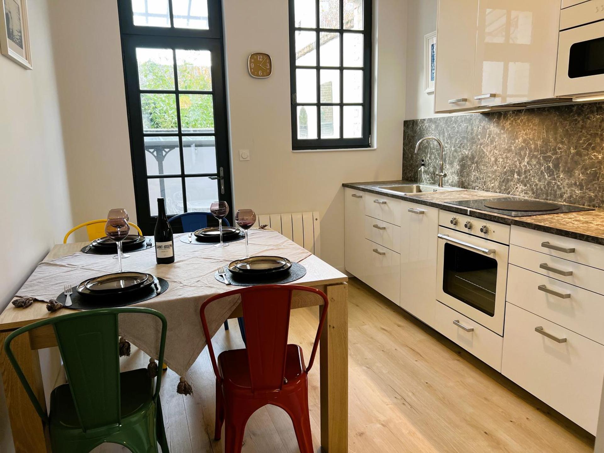 Kitchen or kitchenette