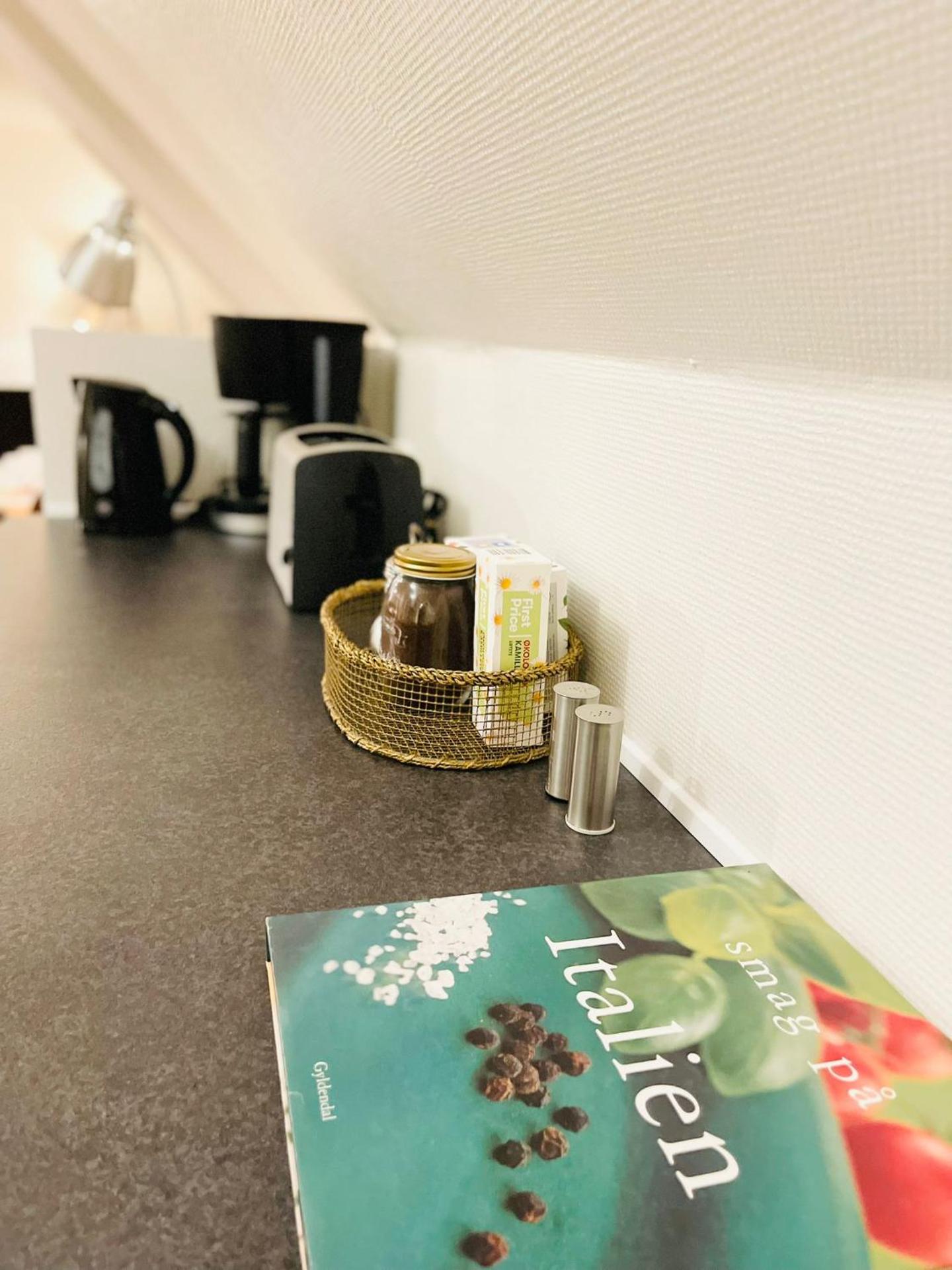 Coffee/tea facilities