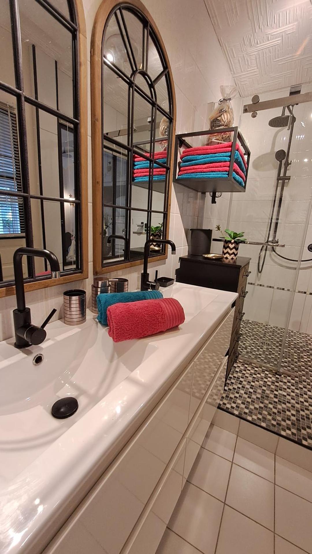 Appartement terrasse esprit loft vue sur mer