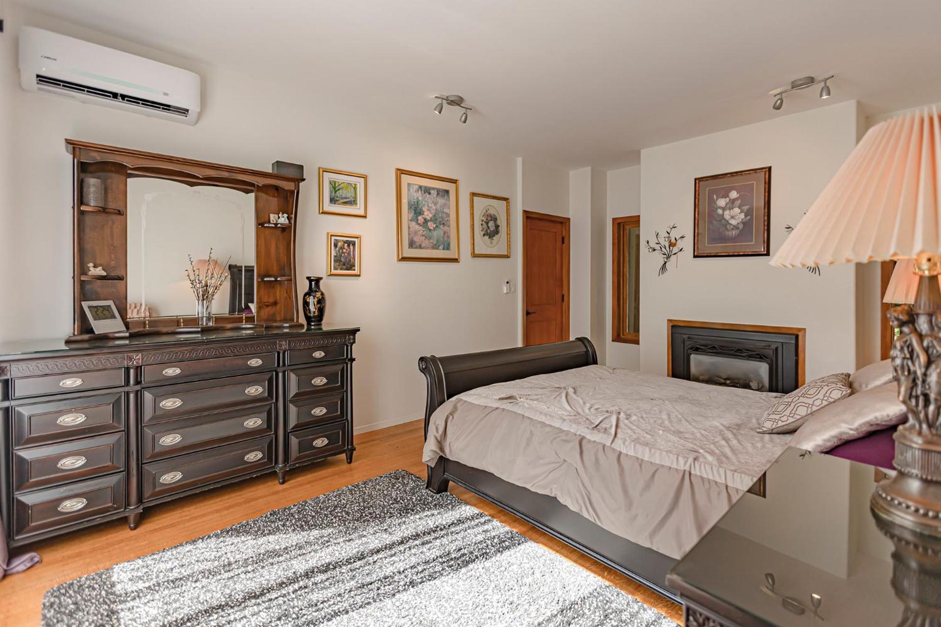 Whytecliff Park place near ocean