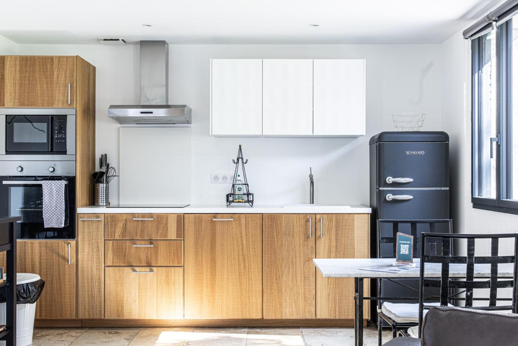 Apartment with Garden View