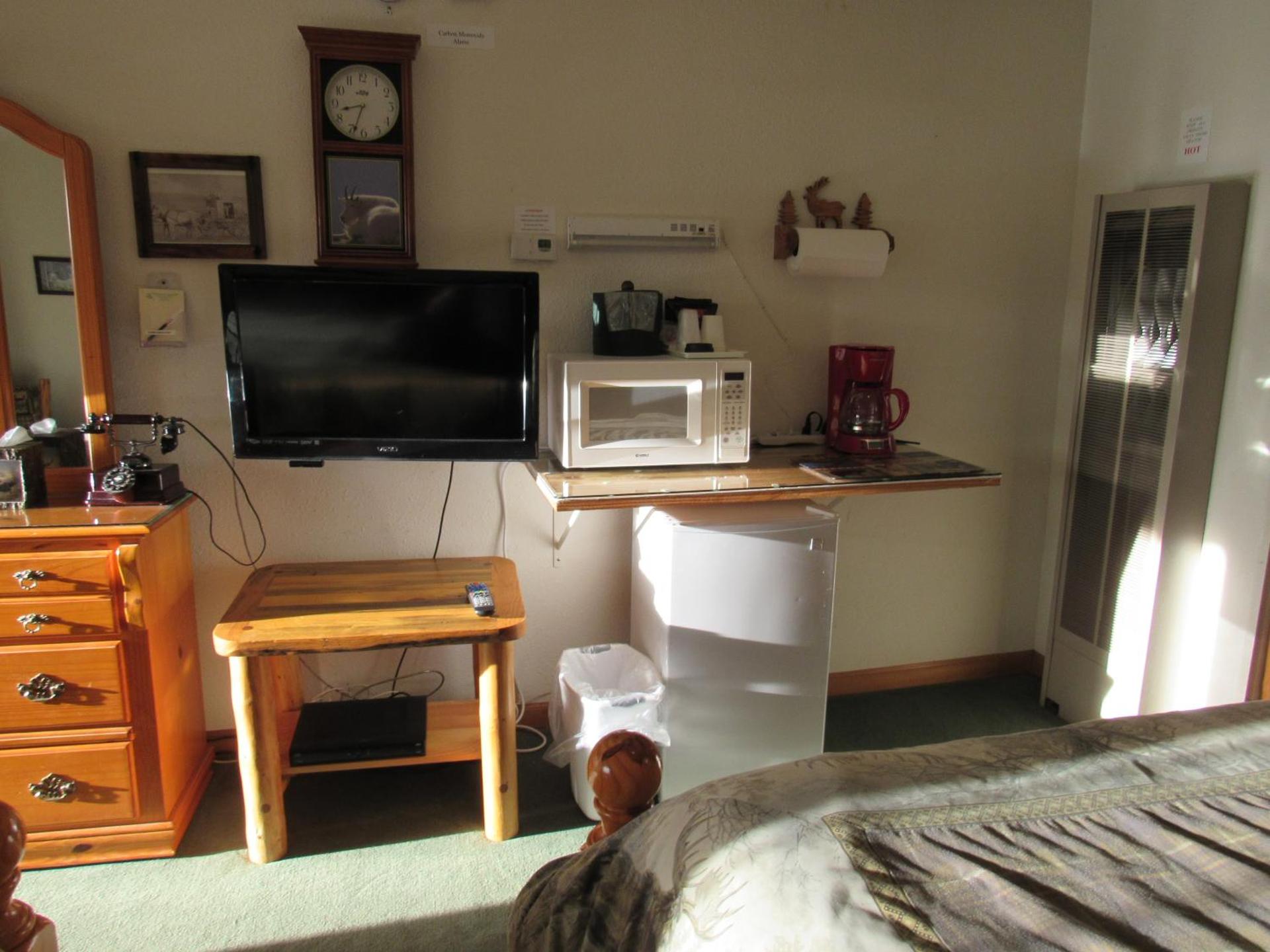 The Woodsman Country Lodge Motel