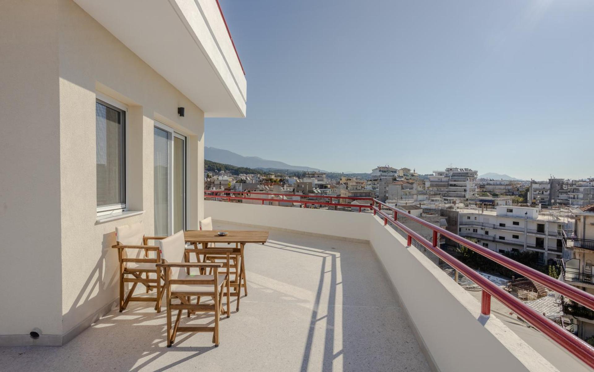 Deos- Luxury Apartment in Agrinio