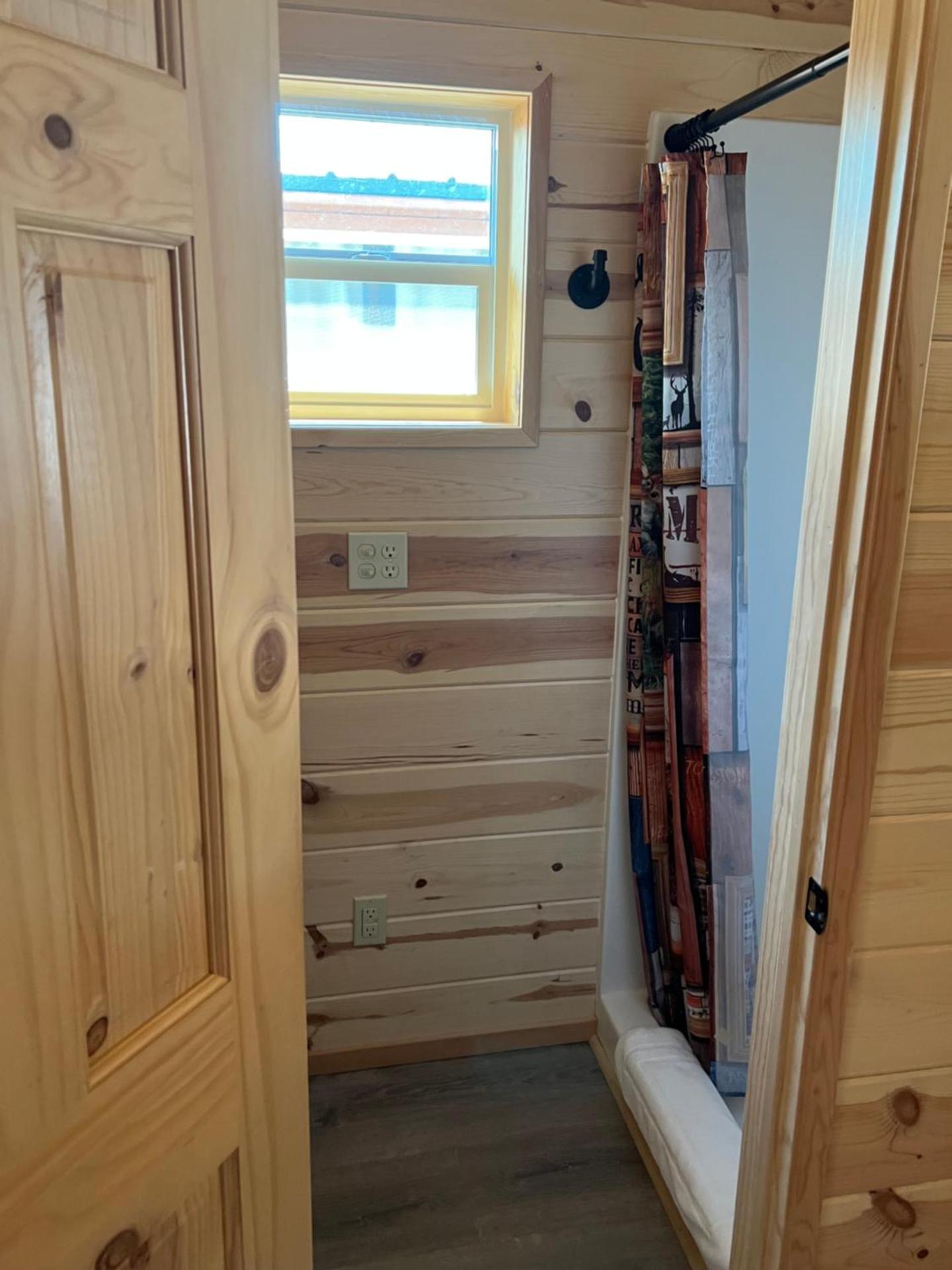 The Gold Mine Hotel Cabins