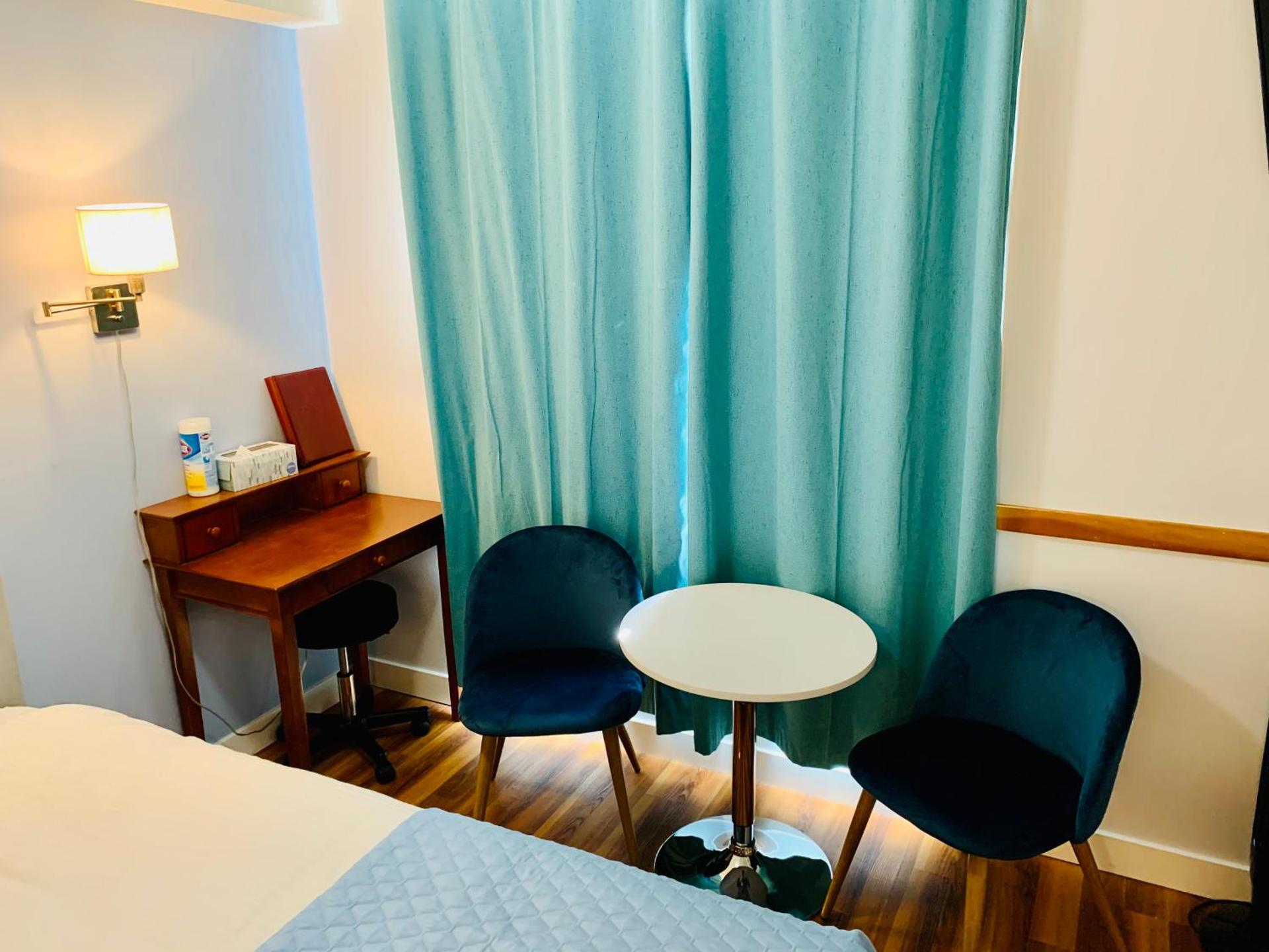 WindTower Resort - 1 Bed Hotel Room 166