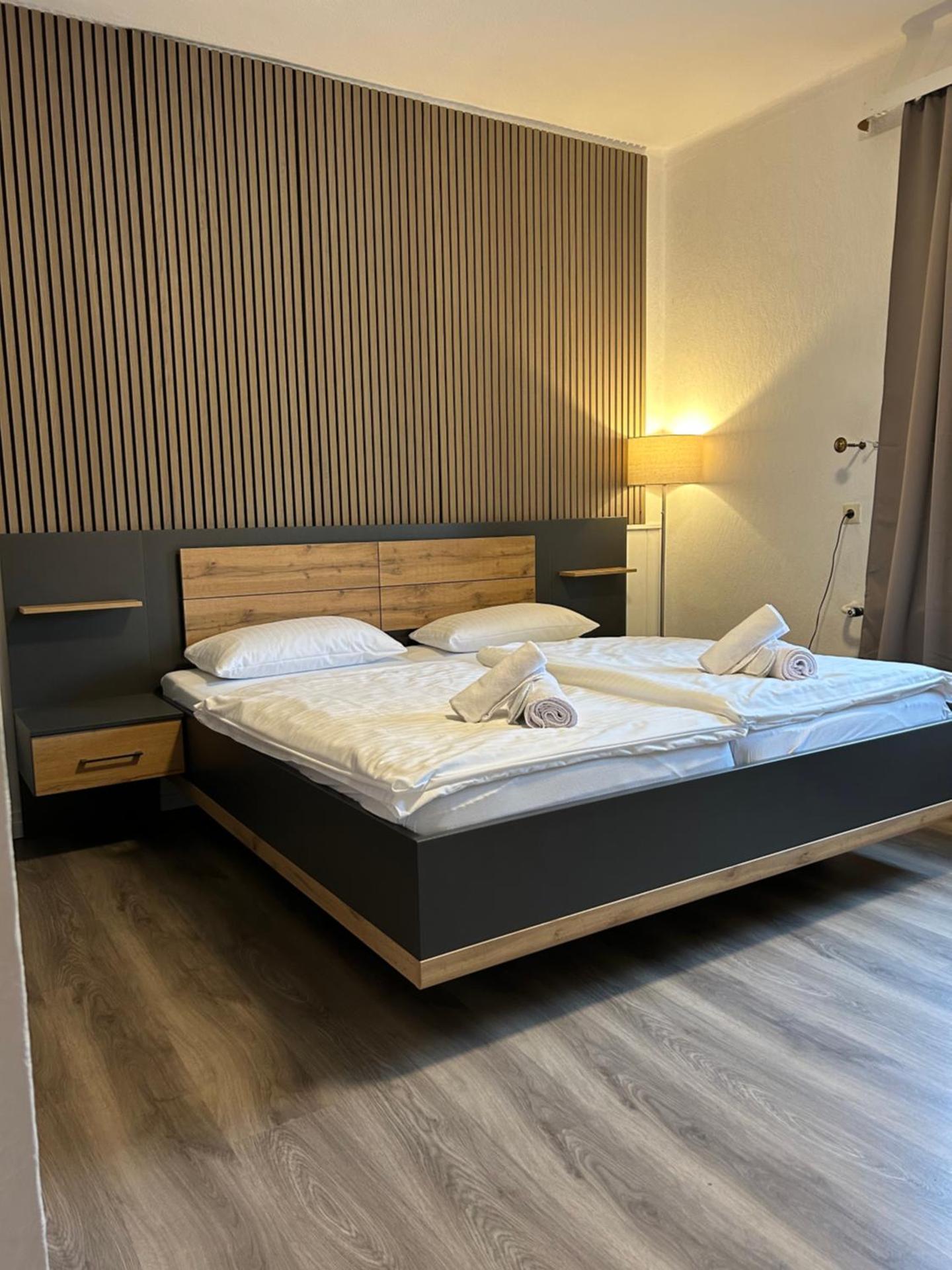 Riverside Airport Hotel