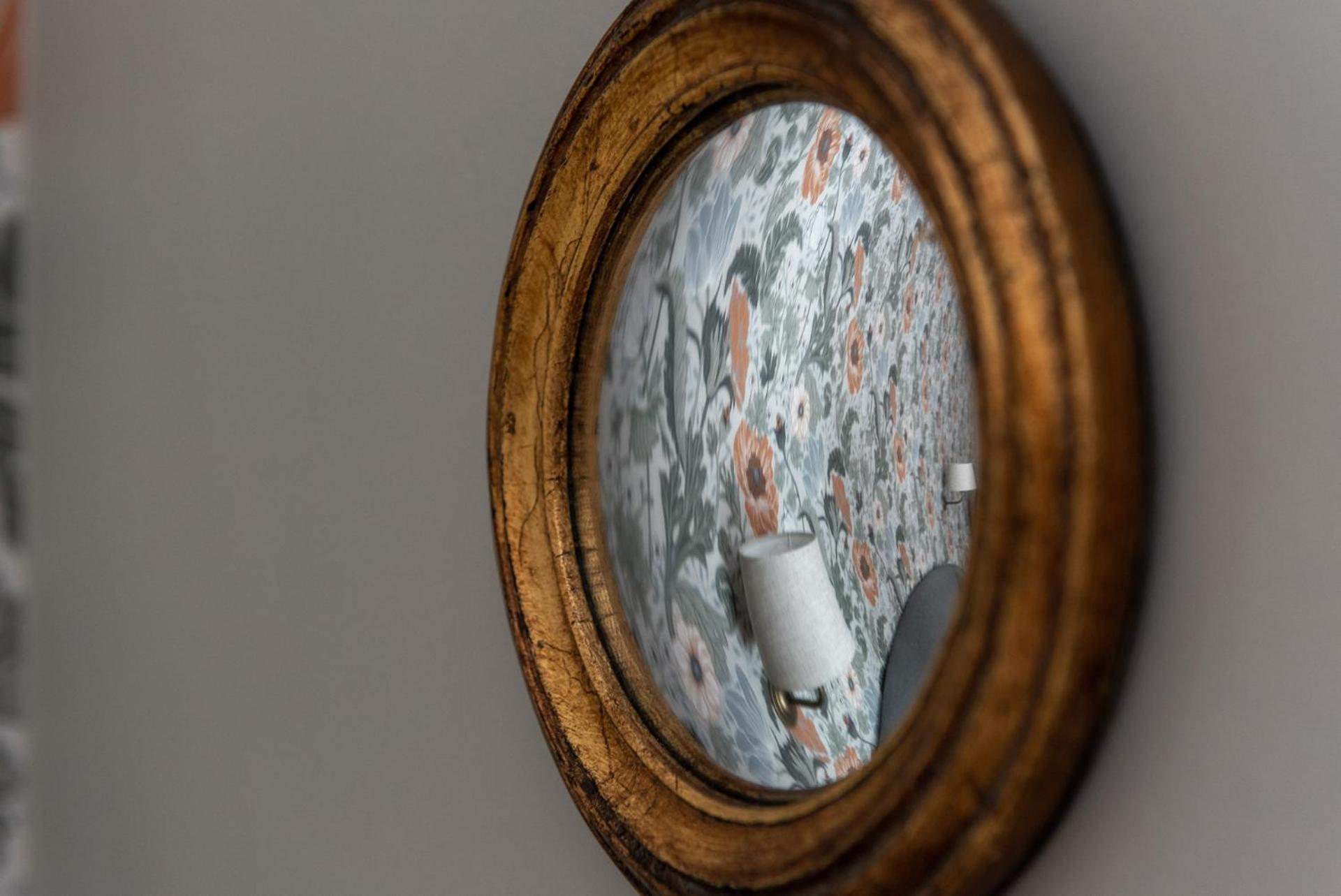 The Crown Pub and Hotel