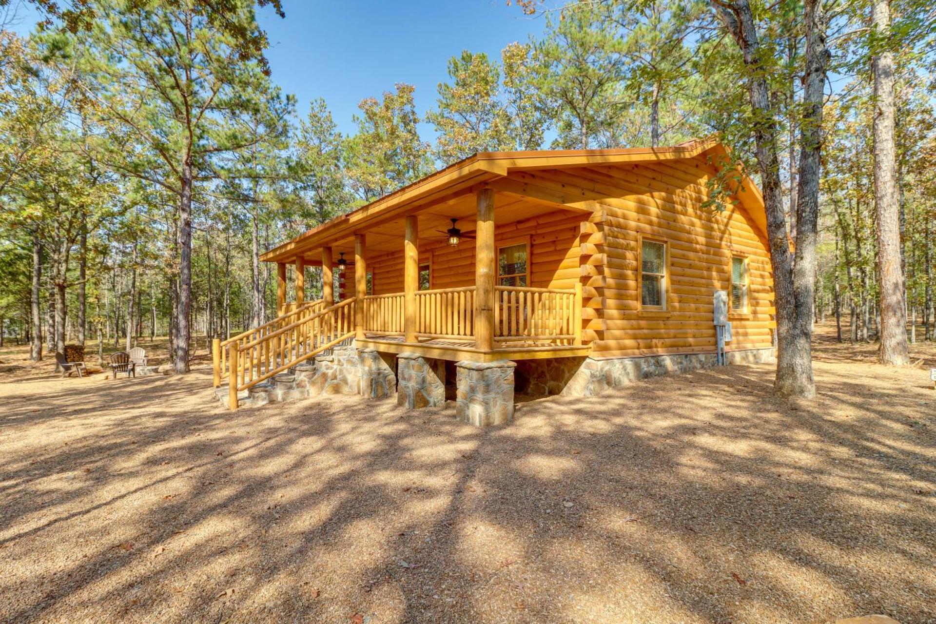 Fire Pit and Deck Cabin by Greers Ferry Lake!
