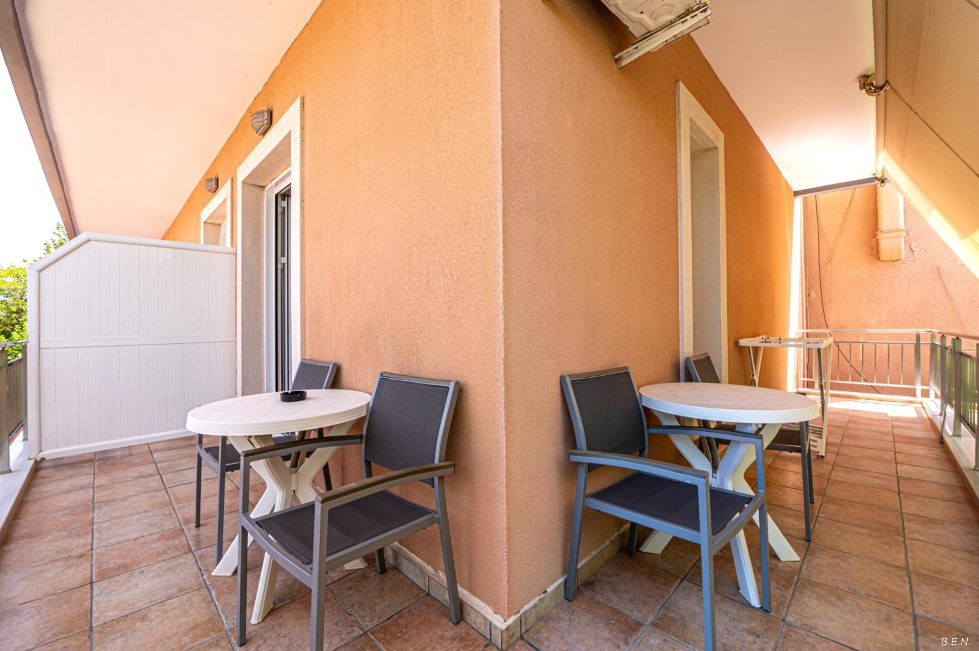 Triple Room with Sea View