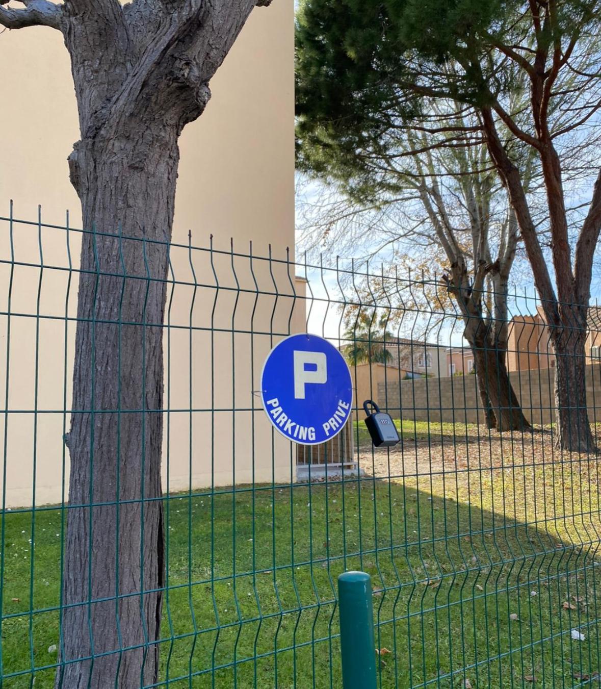 T2 RDC à Canet en Roussillon Europa 4 pers ,piscine,clim, tennis, parking