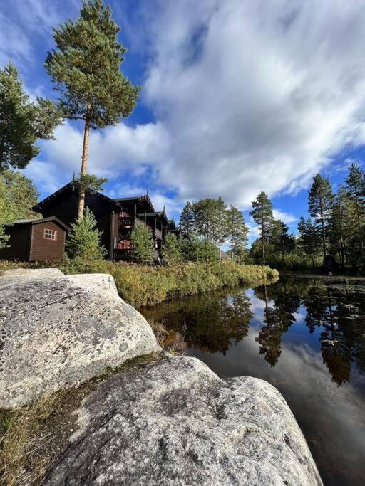 Cozy cabin with great view and immediate proximity to the ski resort and swimming area