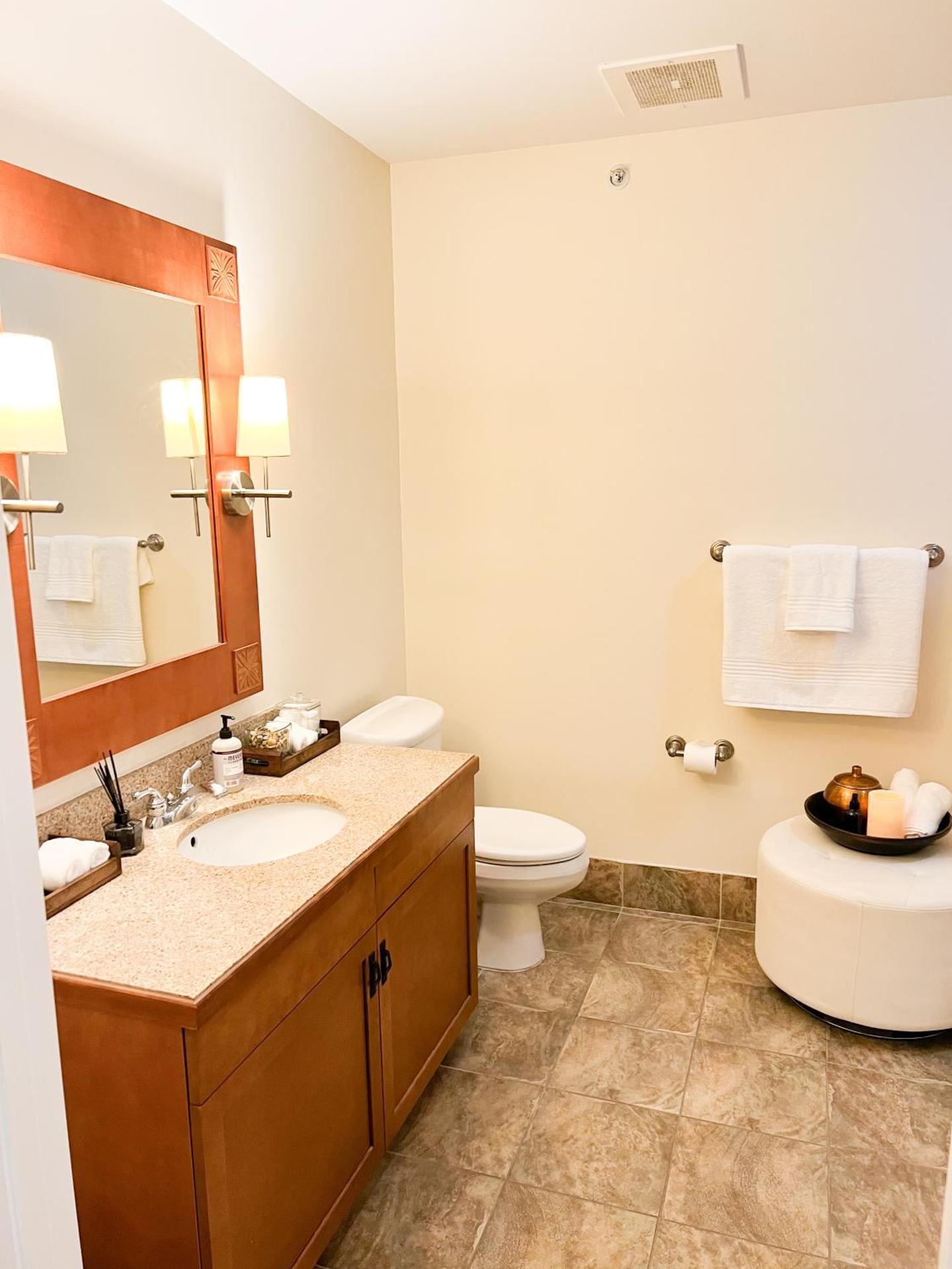 Cozy Mountain View Condo