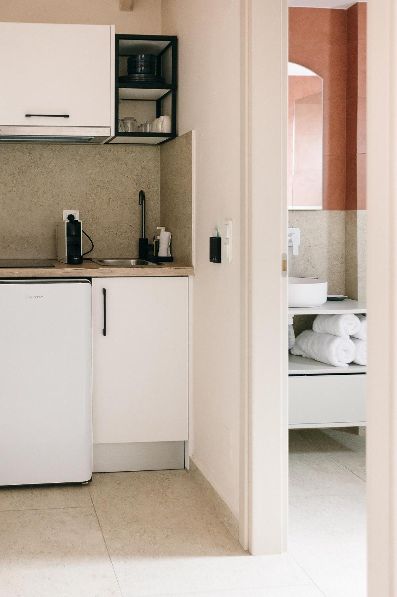 Limeria studios & maisonettes