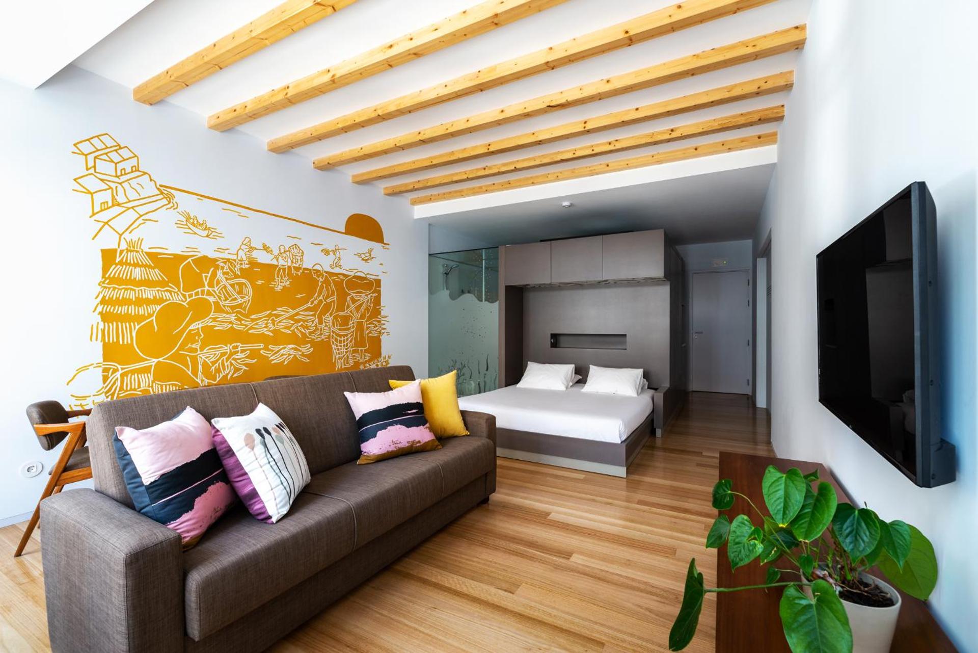 Photo of the whole room