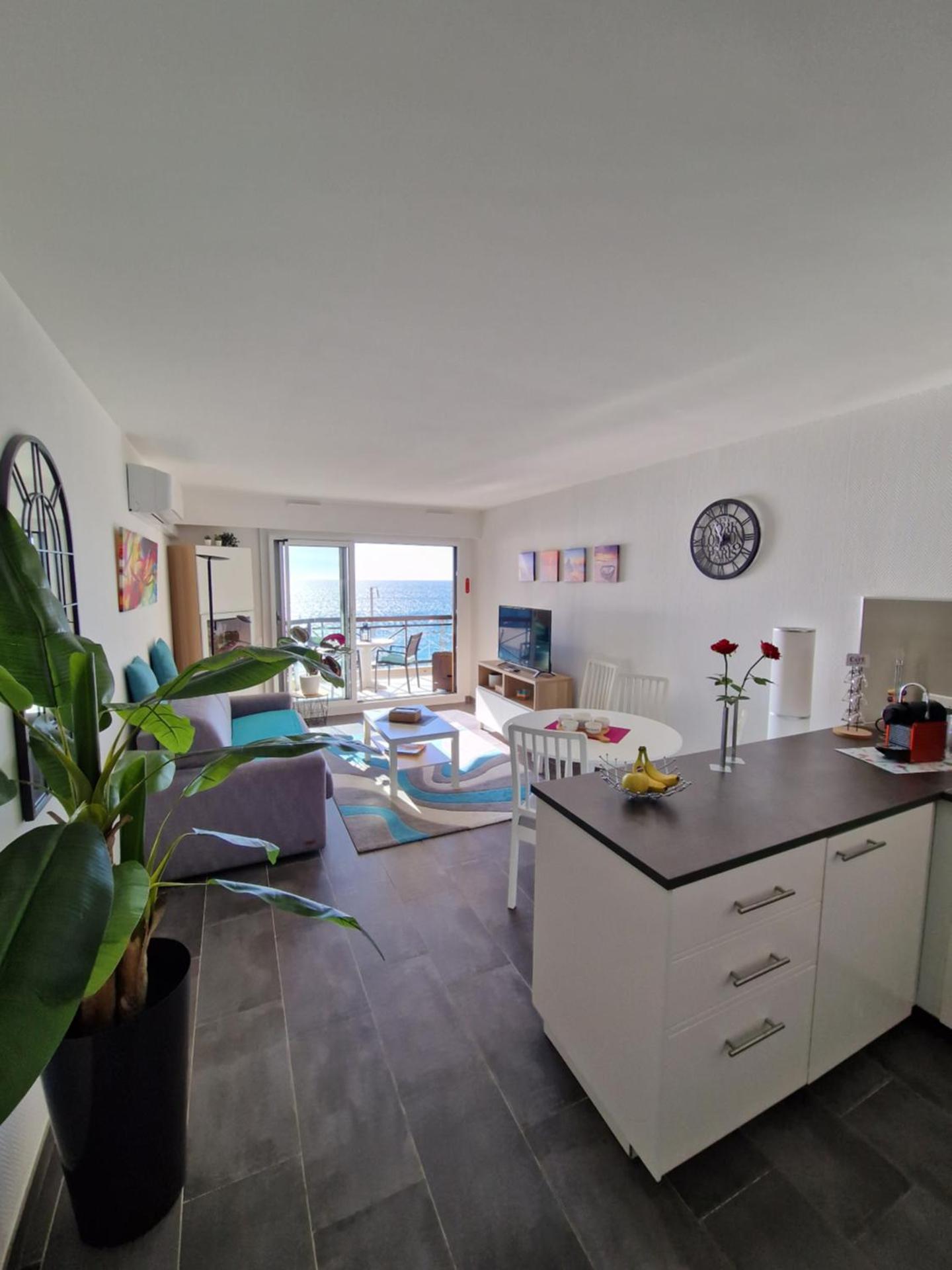 VILLA MAUPASSANT BORD DE MER