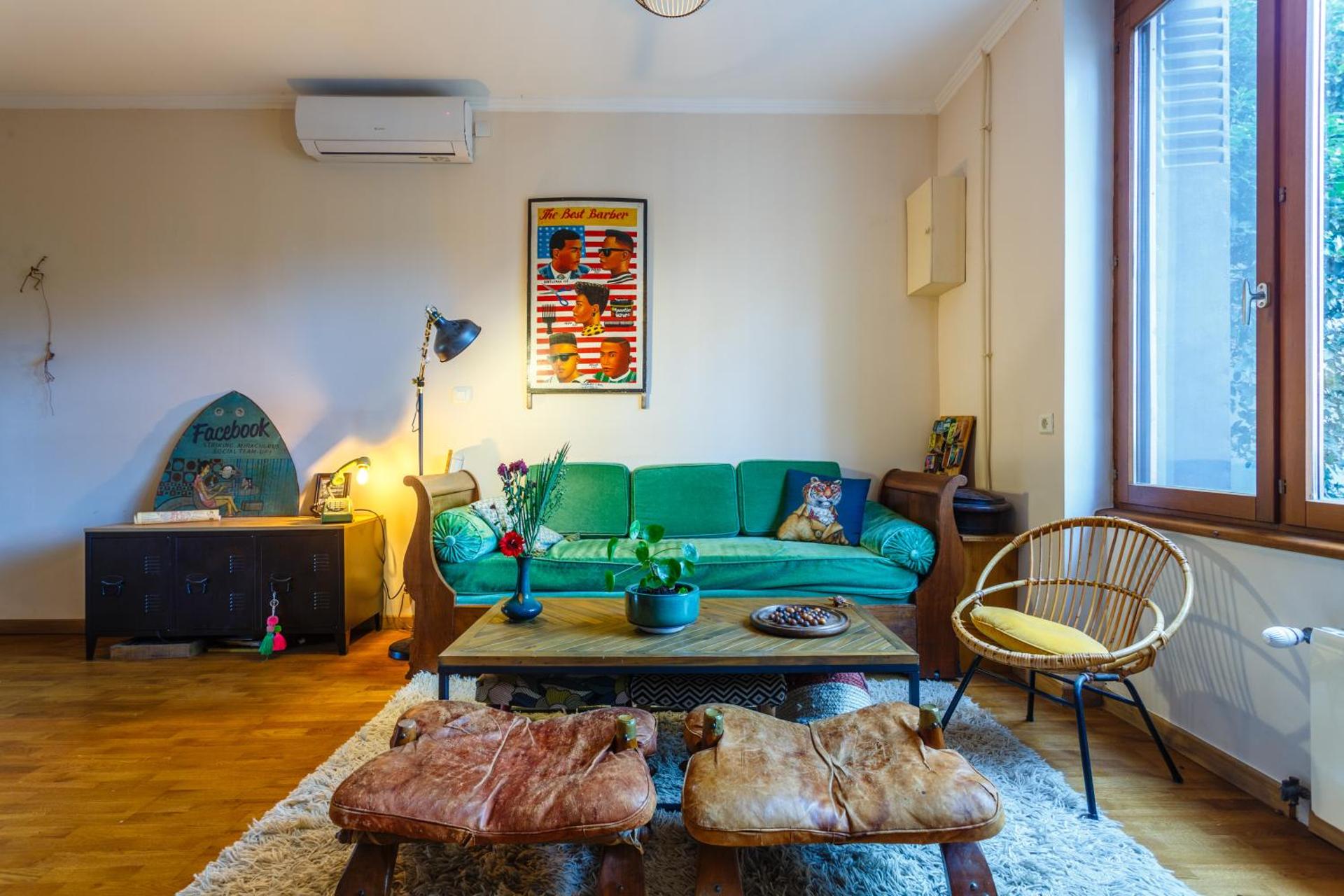 Communal lounge/ TV room