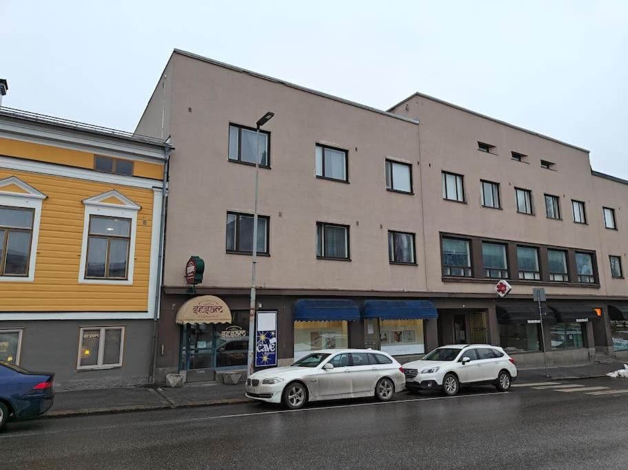 Brooms - Newly renovated central studio apartment