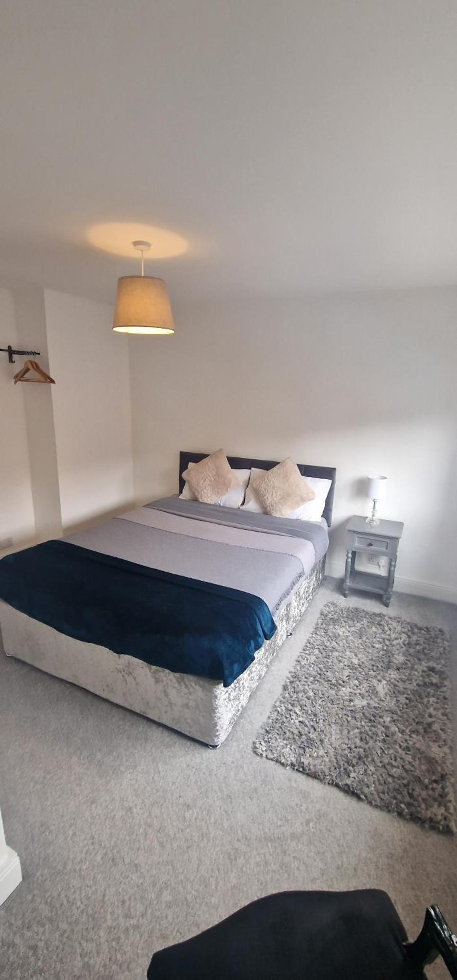 Cosy Fresh New Refurbished House