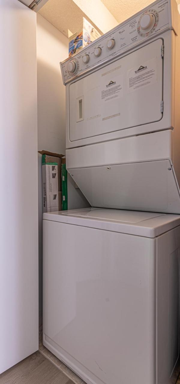 Mountain View One Bedroom Vacation Suite - WindTower 119