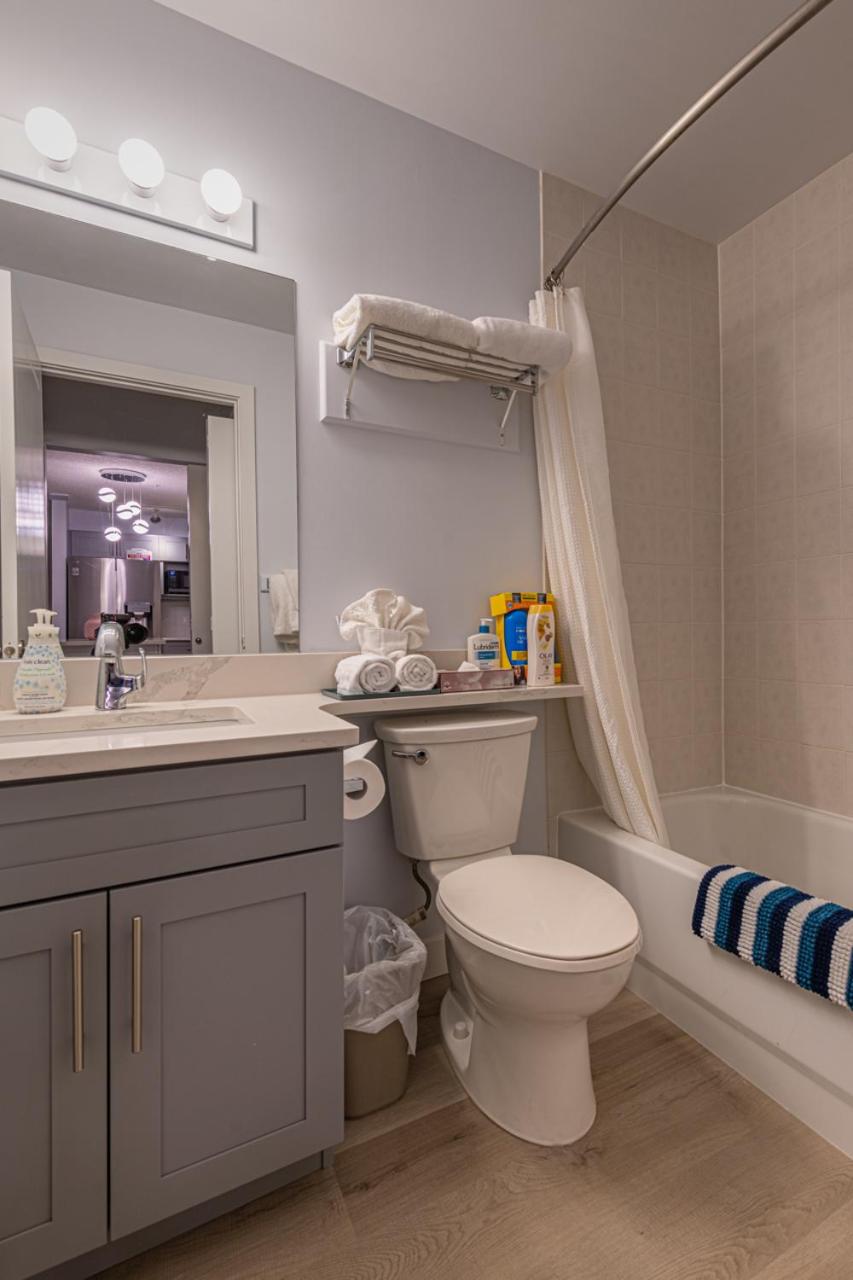 Mountain View One Bedroom Vacation Suite - WindTower 119