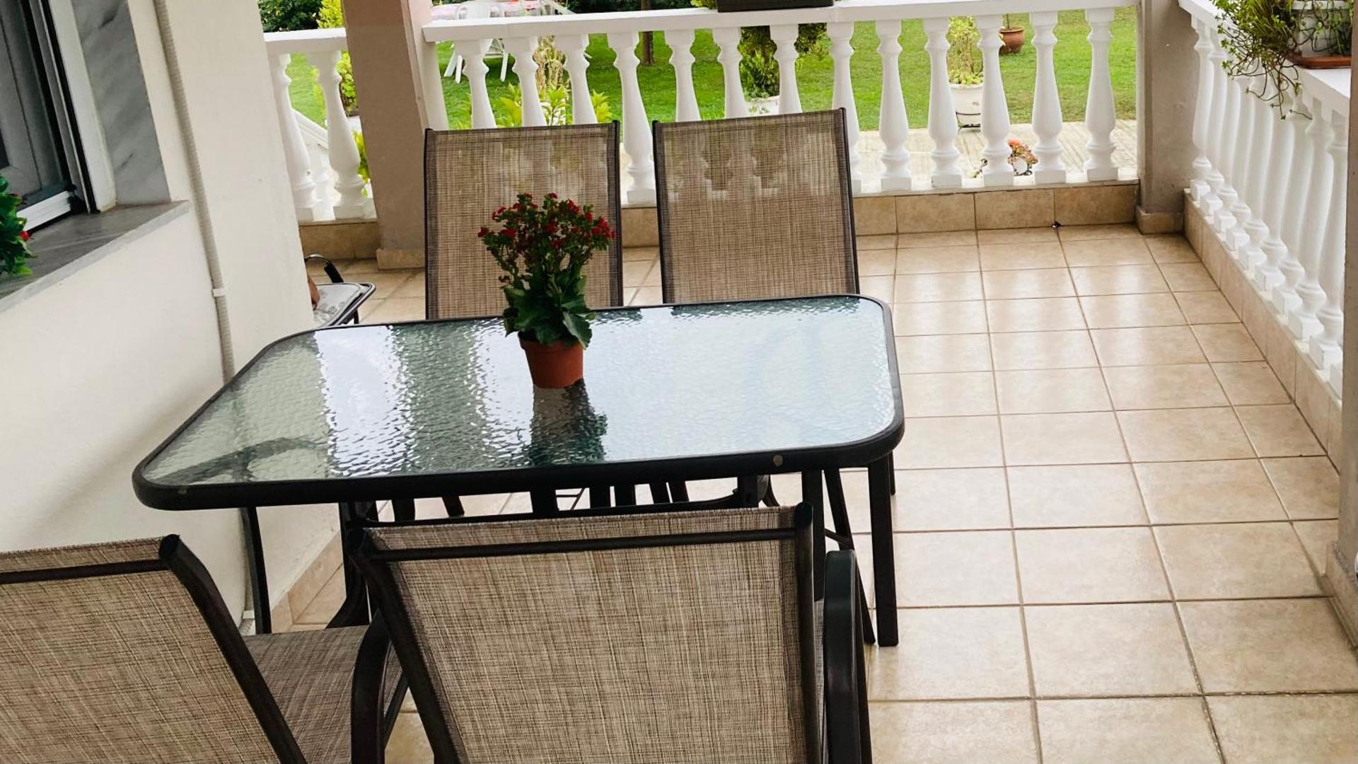 Suzie's House - Road to Loutra Pozar