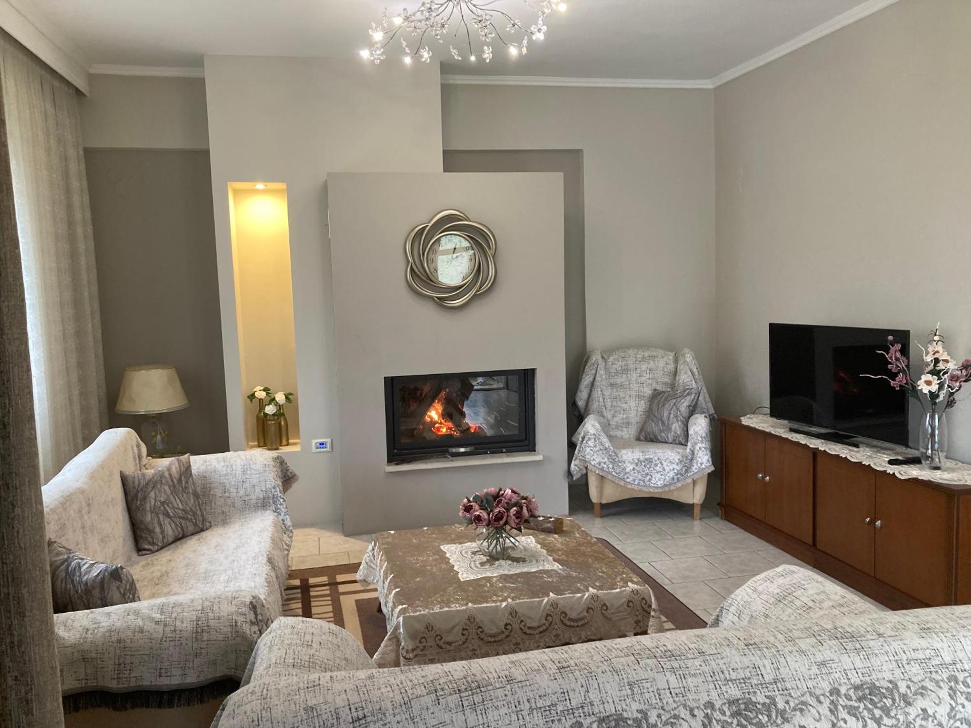 Suzie's House - Road to Loutra Pozar