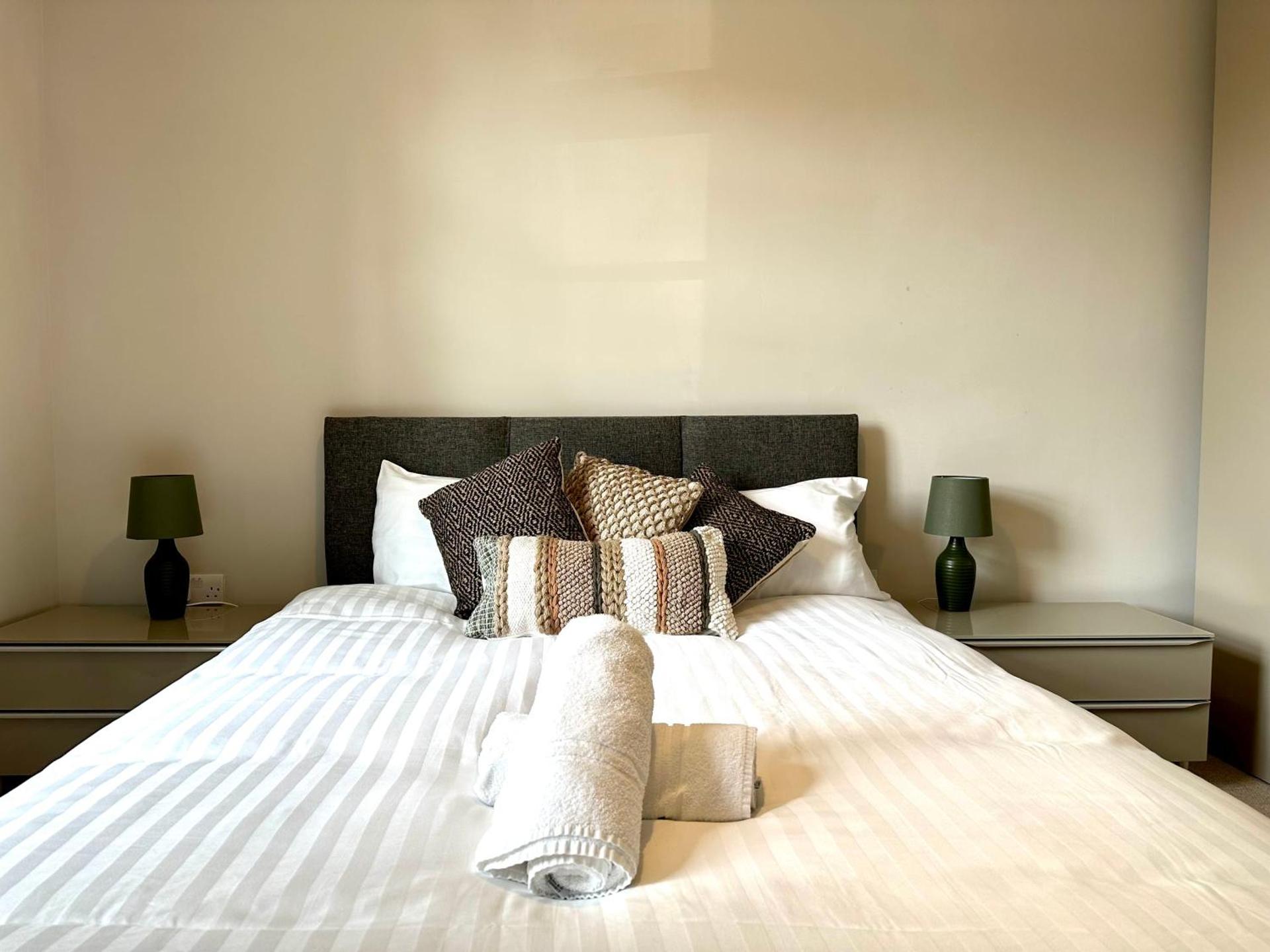 Desirable 2 Bedroom Apartment in Bicester that sleeps 5