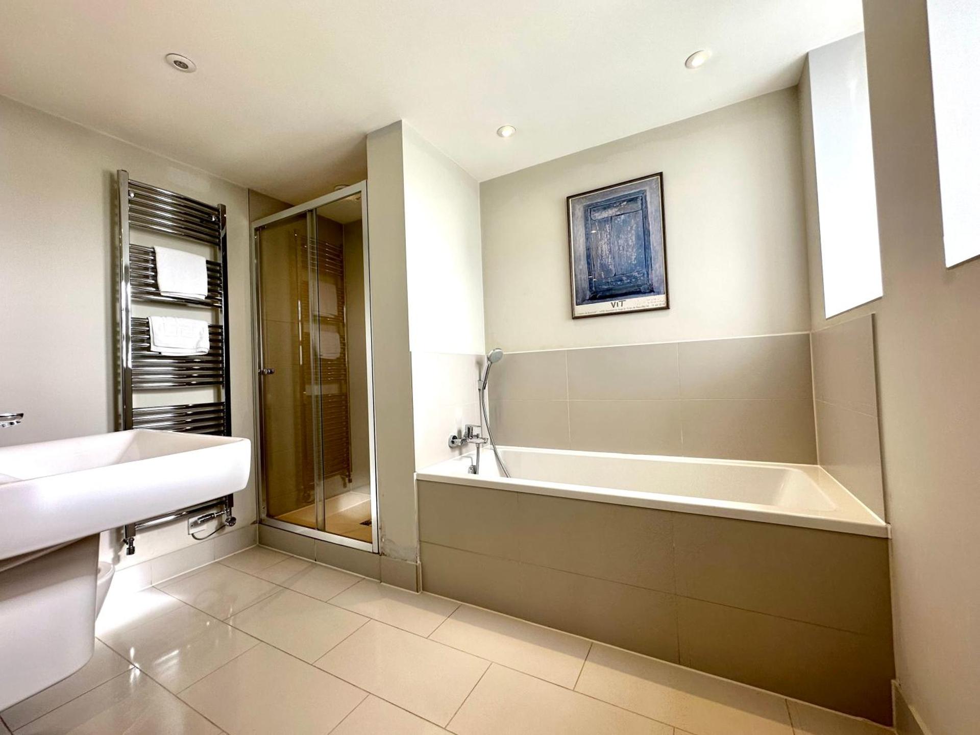 Desirable 2 Bedroom Apartment in Bicester that sleeps 5