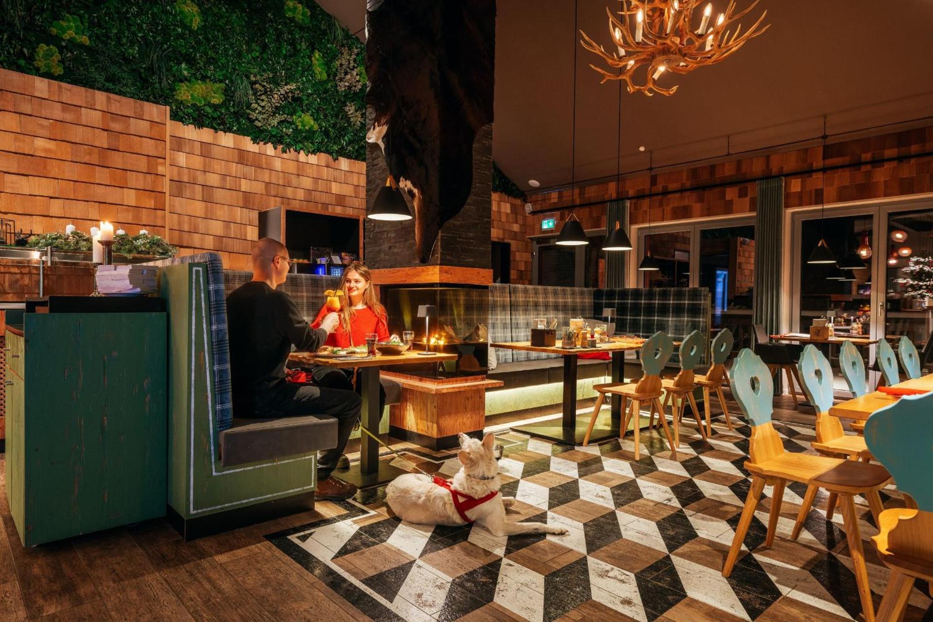 Restaurant/places to eat