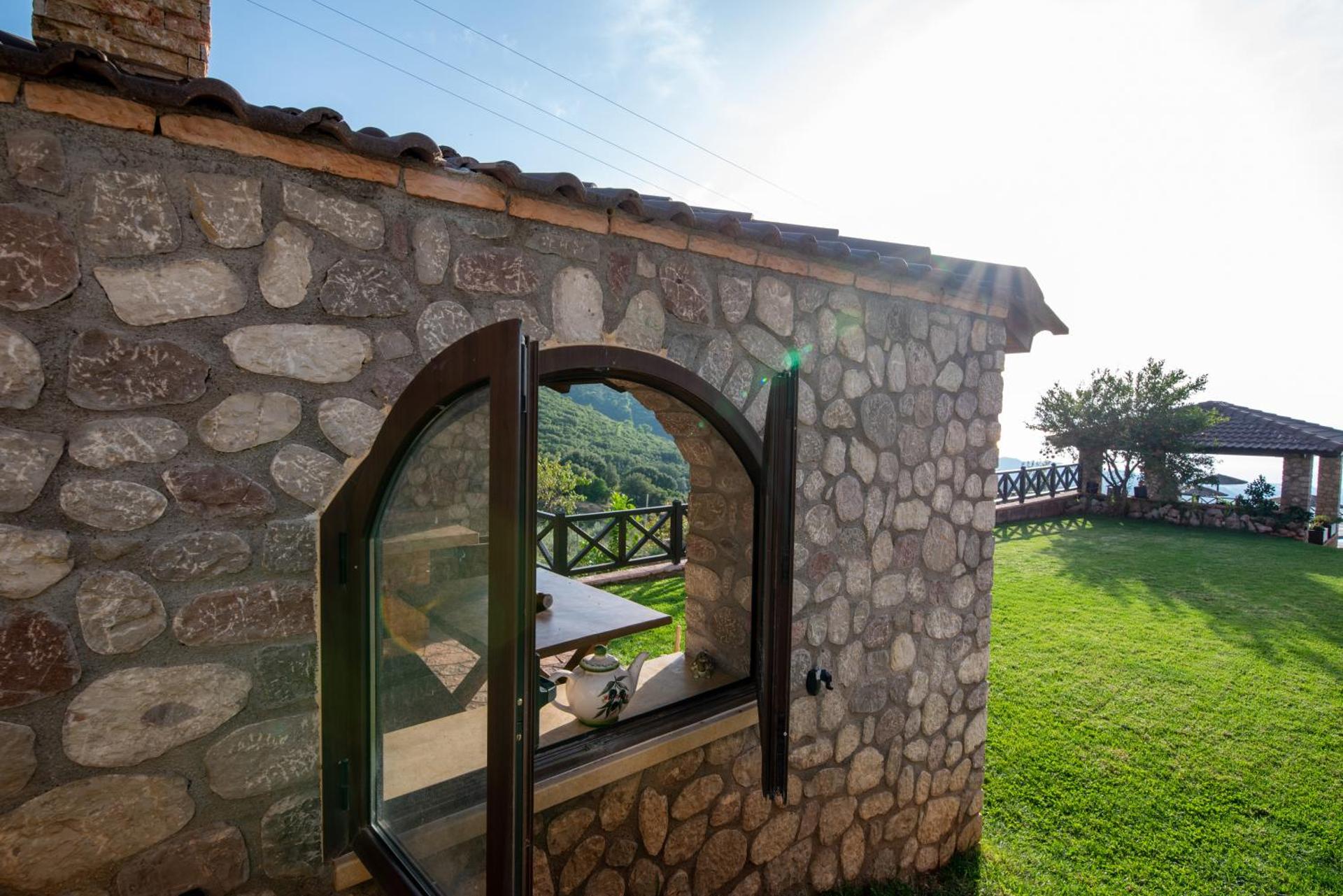 Villa Alexandros - Four Seasons