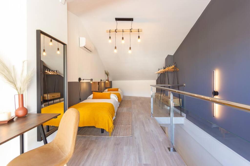 Duplex with terrace near Bcn