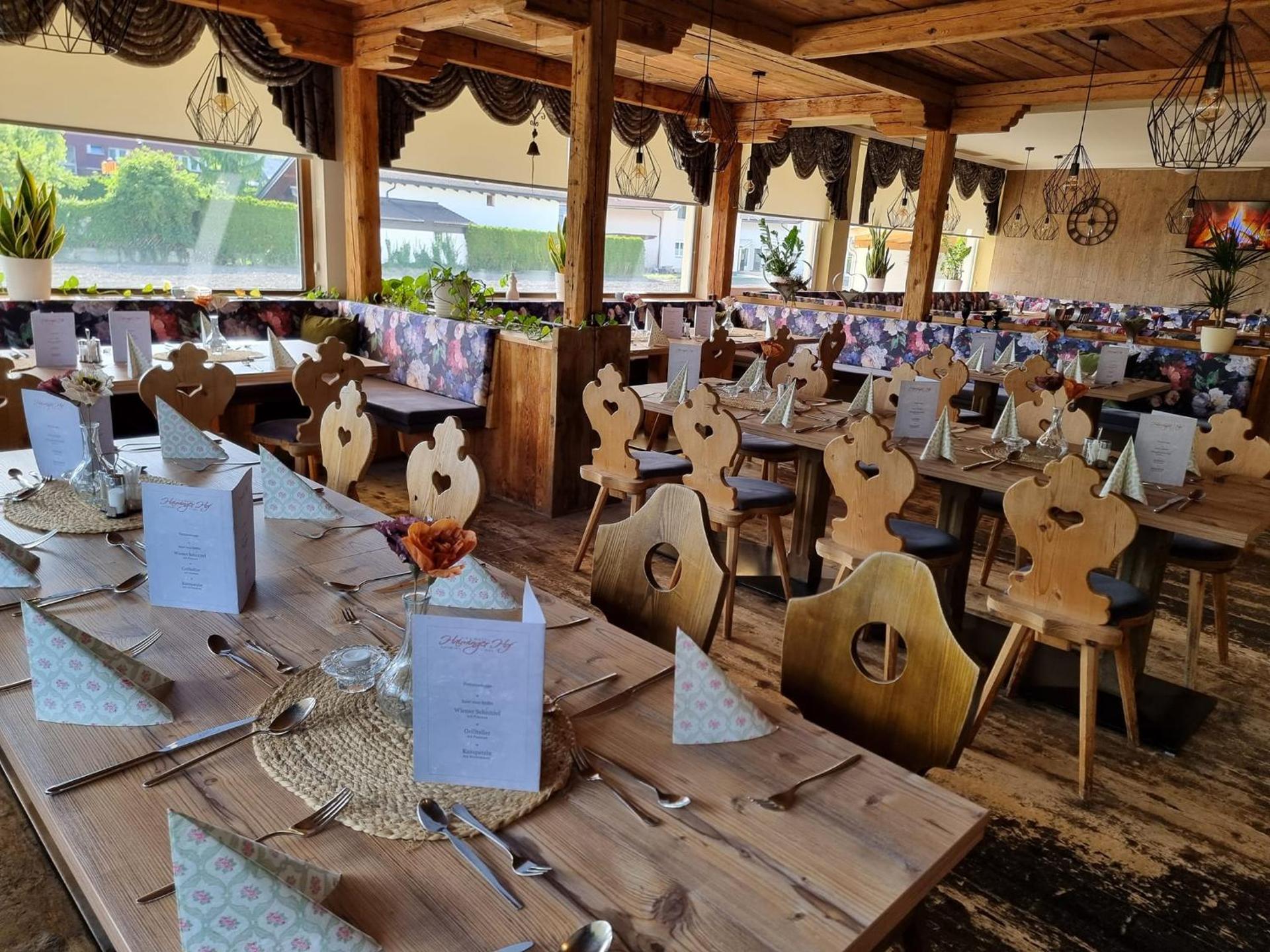 Restaurant/places to eat